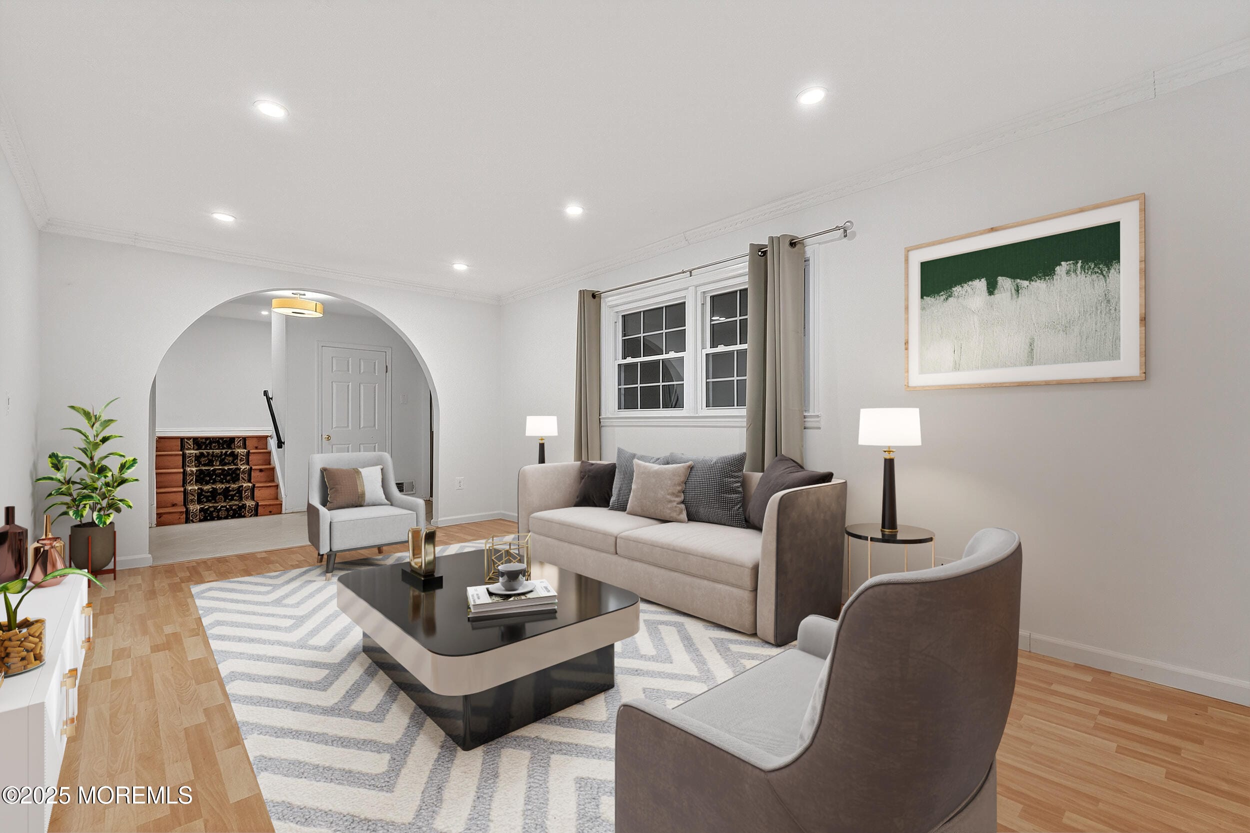 1035 Hillside Drive Image 4