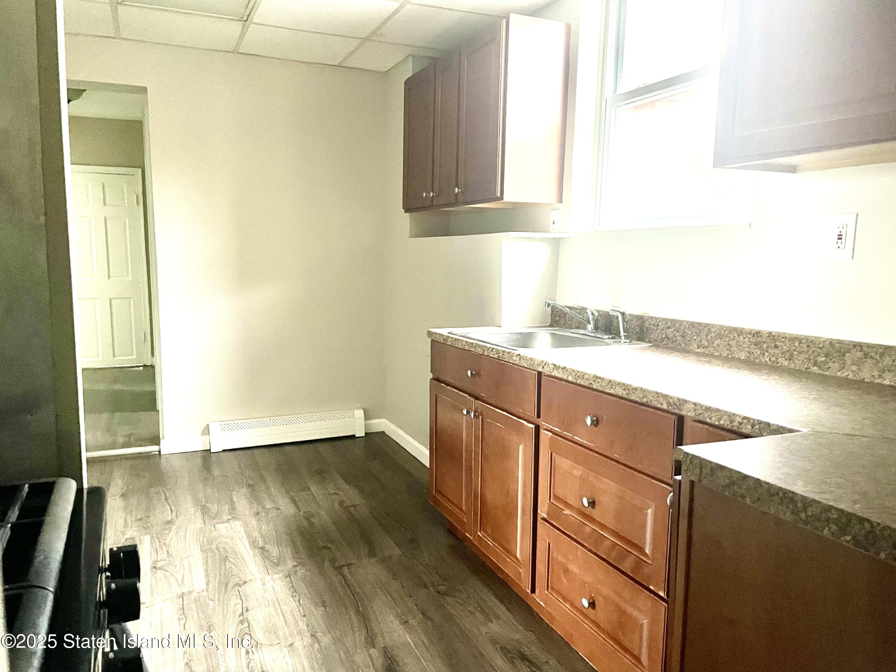 24 Roosevelt Street Image 4