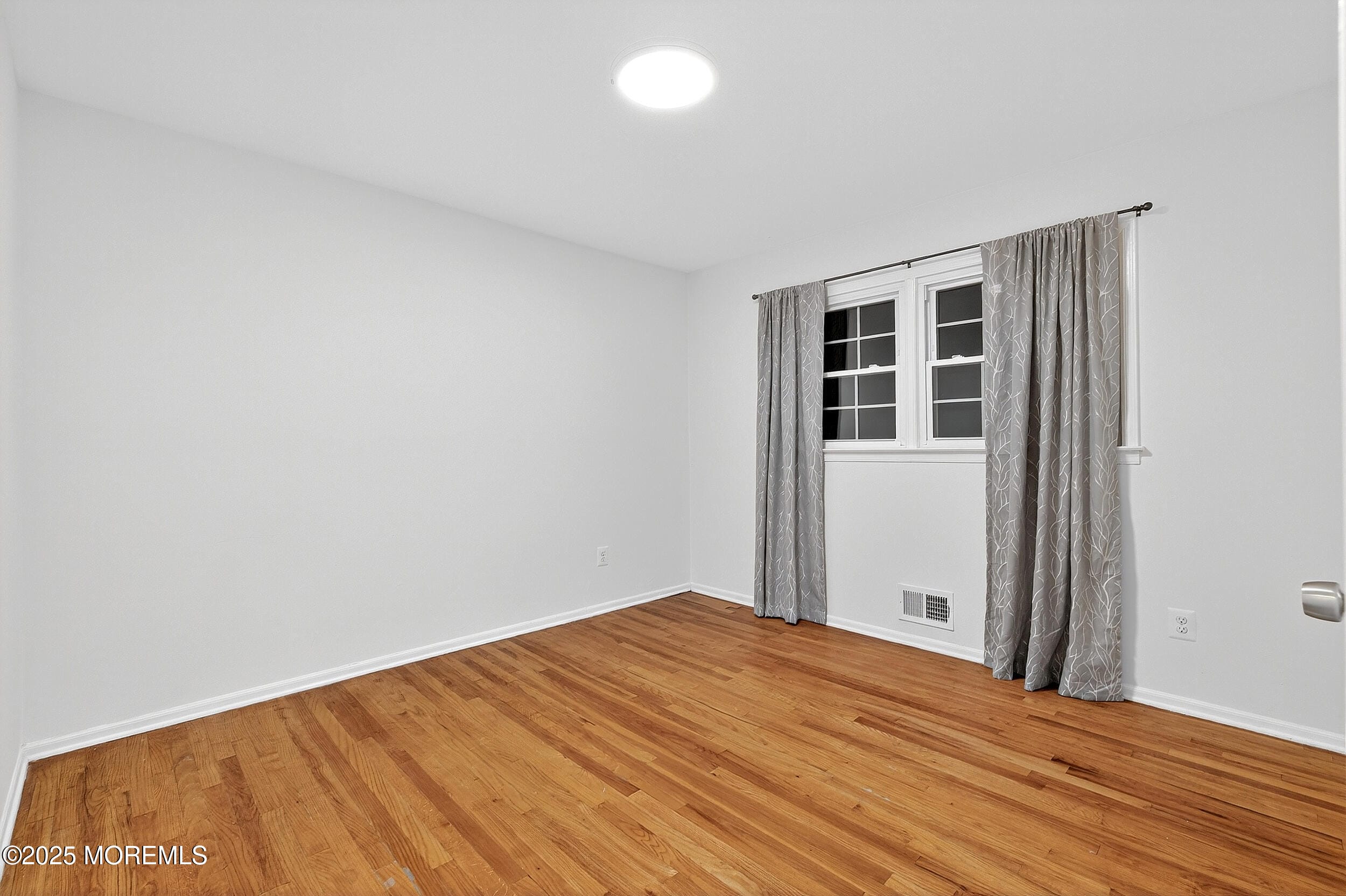 1035 Hillside Drive, North Brunswick, NJ, 08902 image 24