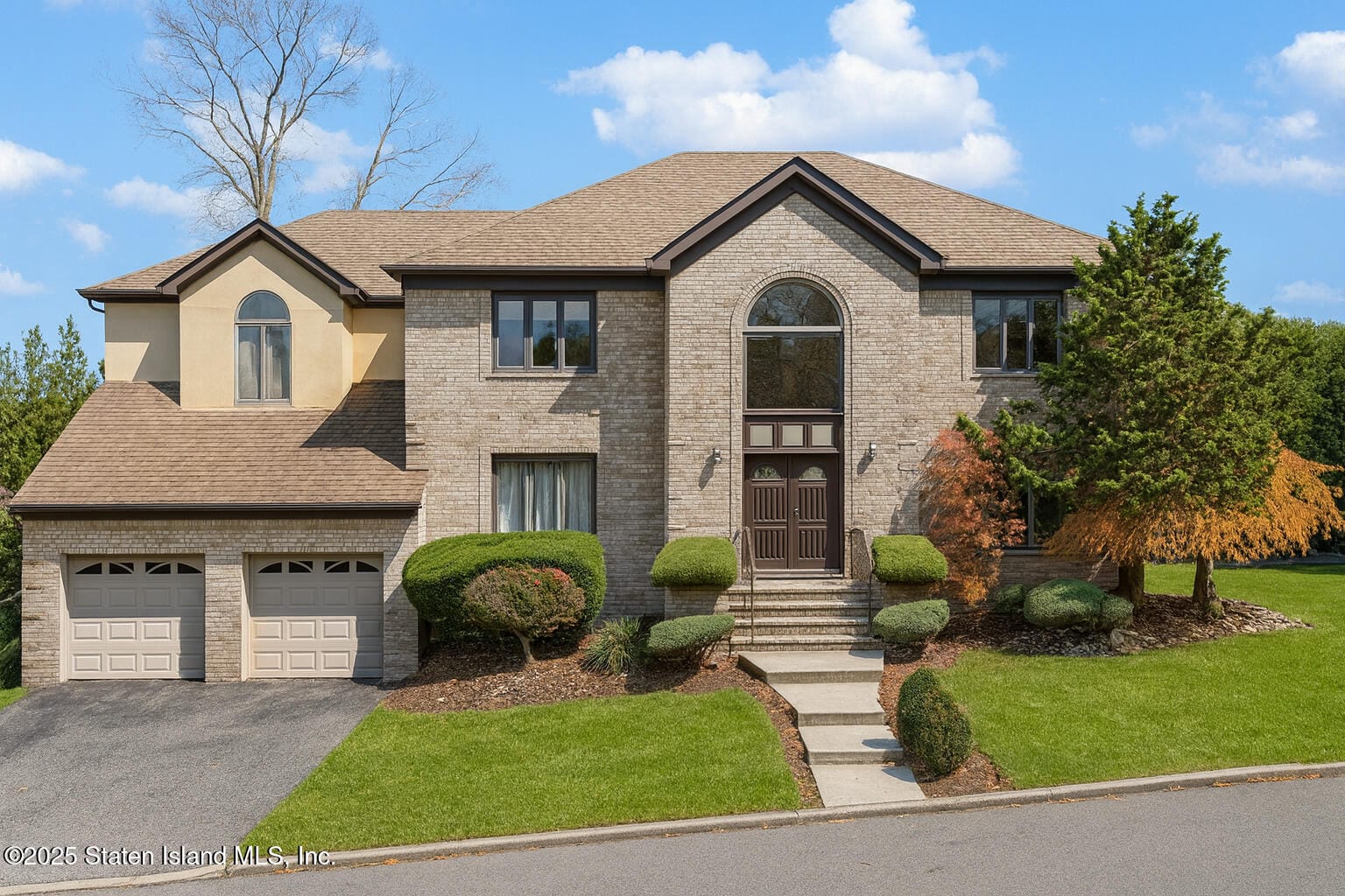 45 Old Farmers Lane, Staten Island, NY, 10304