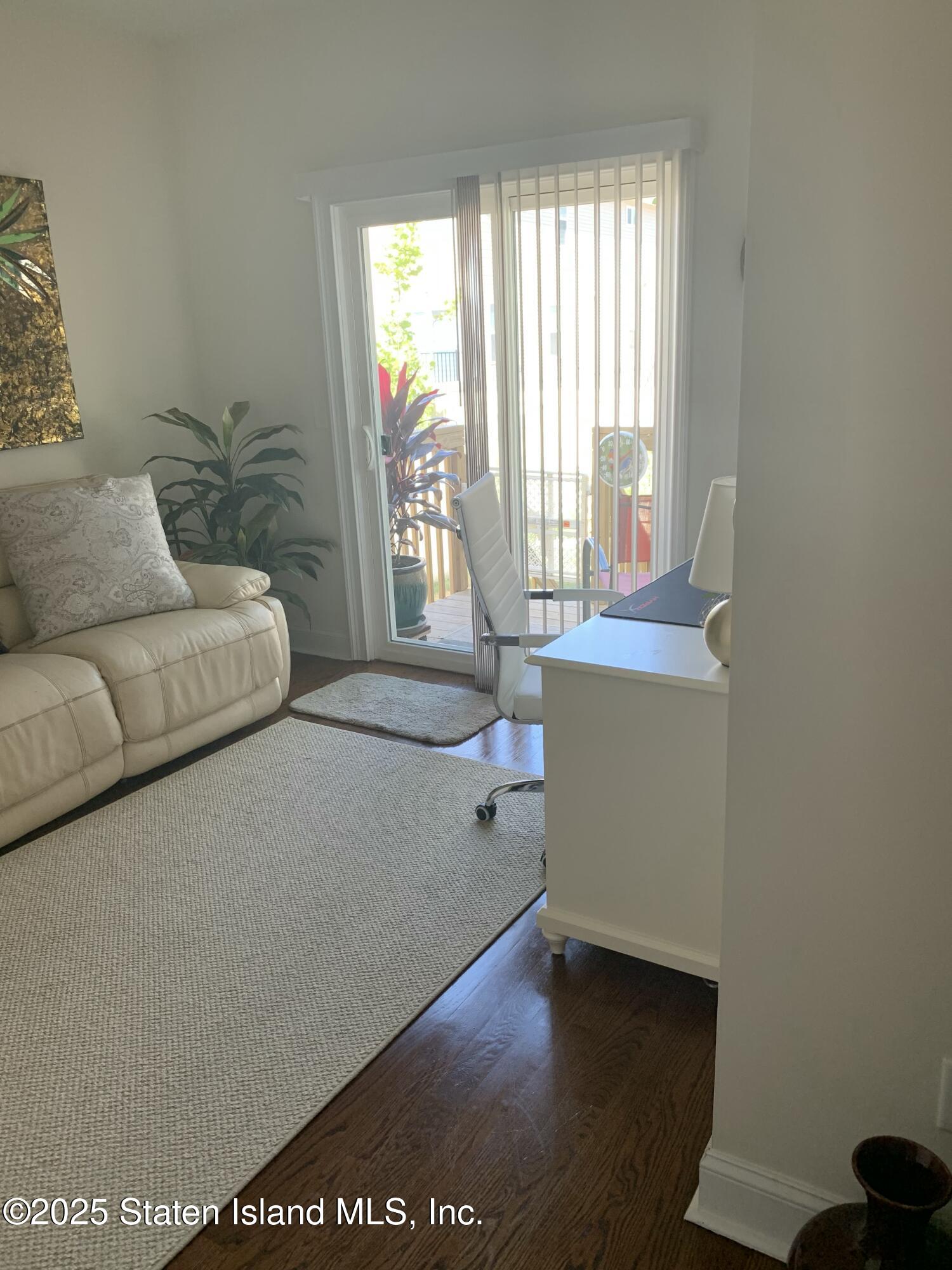 15 Wiltshire Lane Image 5