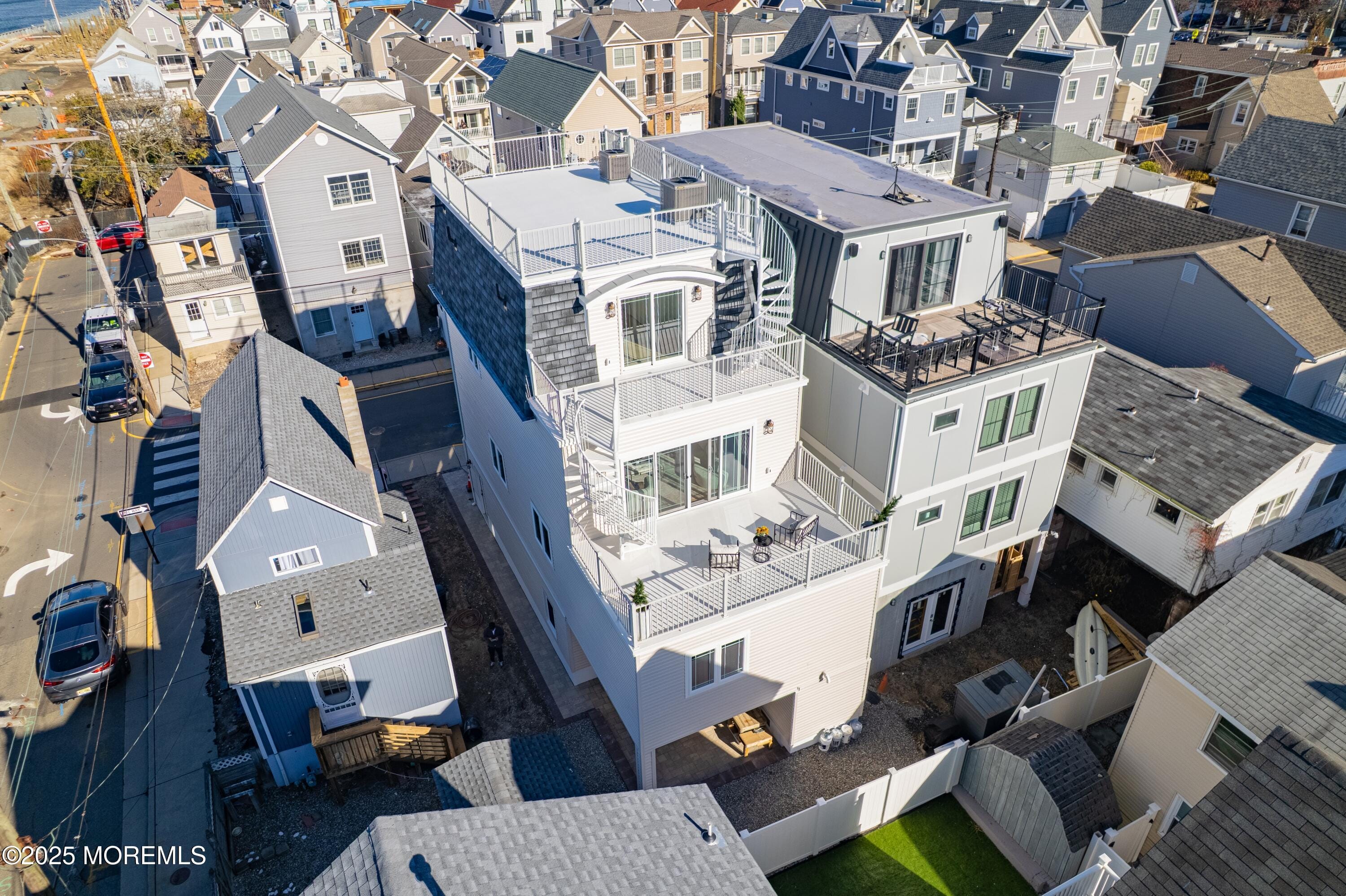 24 Surf Street Image 3