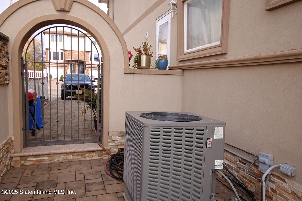 158 Malone Avenue, Staten Island, NY, 10306 image 40