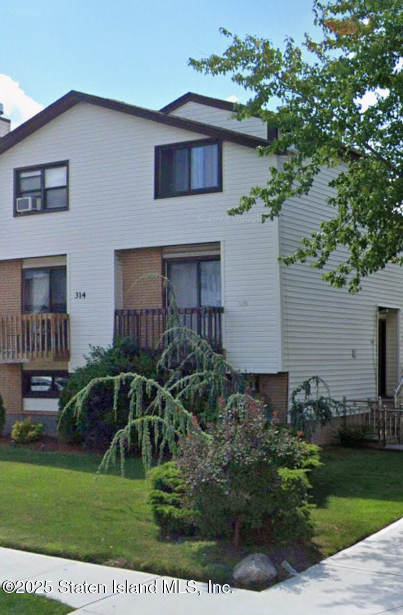318 Travis Avenue, Staten Island, NY, 10314