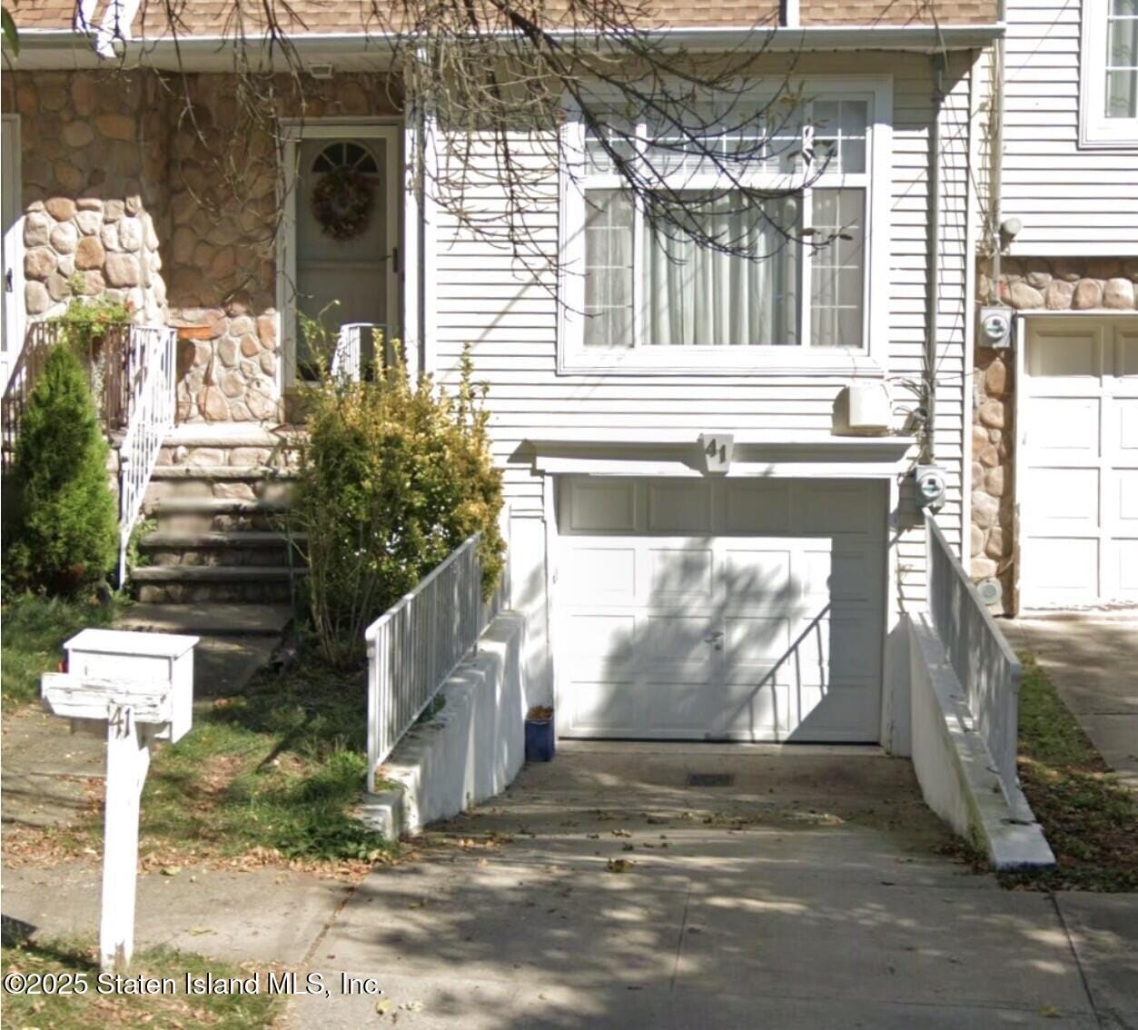41 Wolcott Avenue Image 3