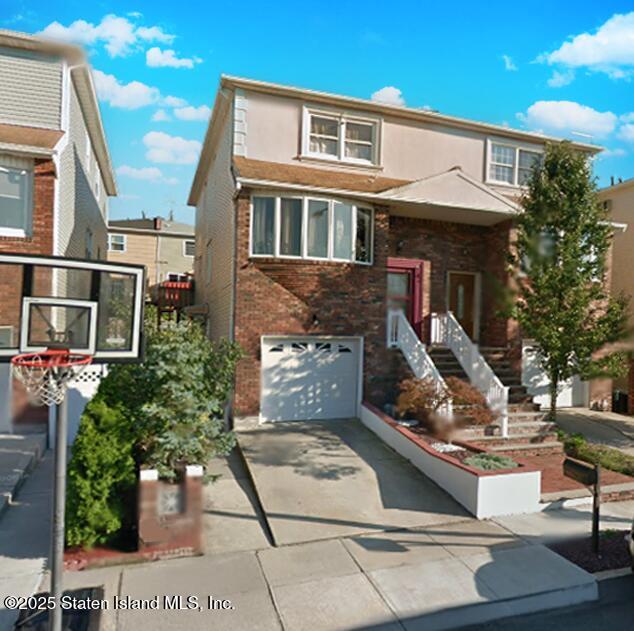 43 Cherrywood Court, Staten Island, NY, 10308