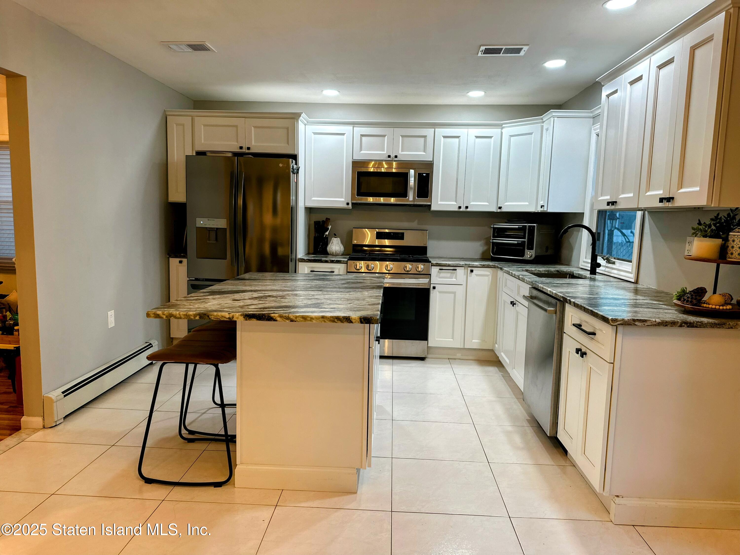 659 Rockaway Street, Staten Island, NY, 10307 image 9