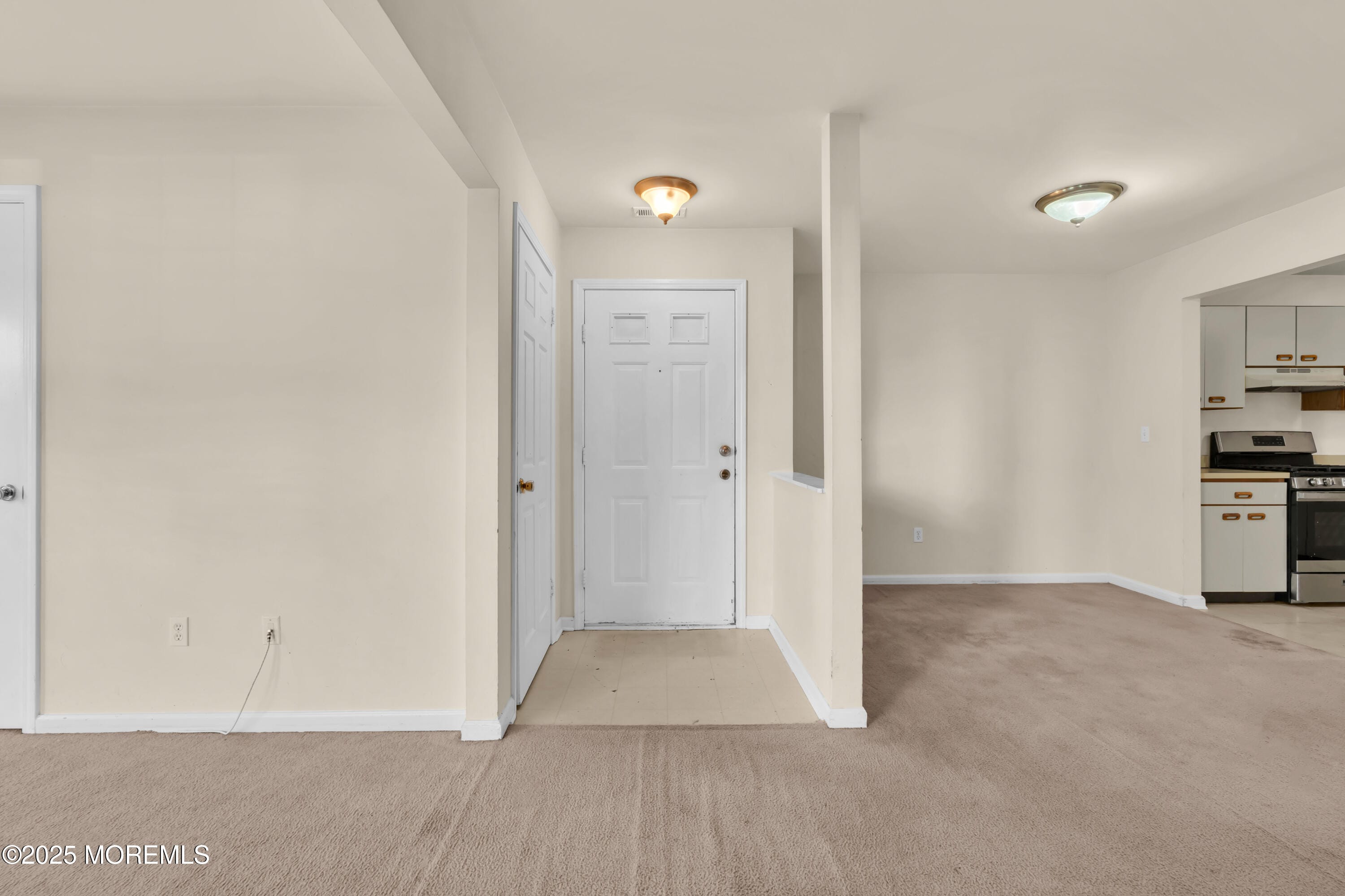 706 Zlotkin Circle 2 Image 4