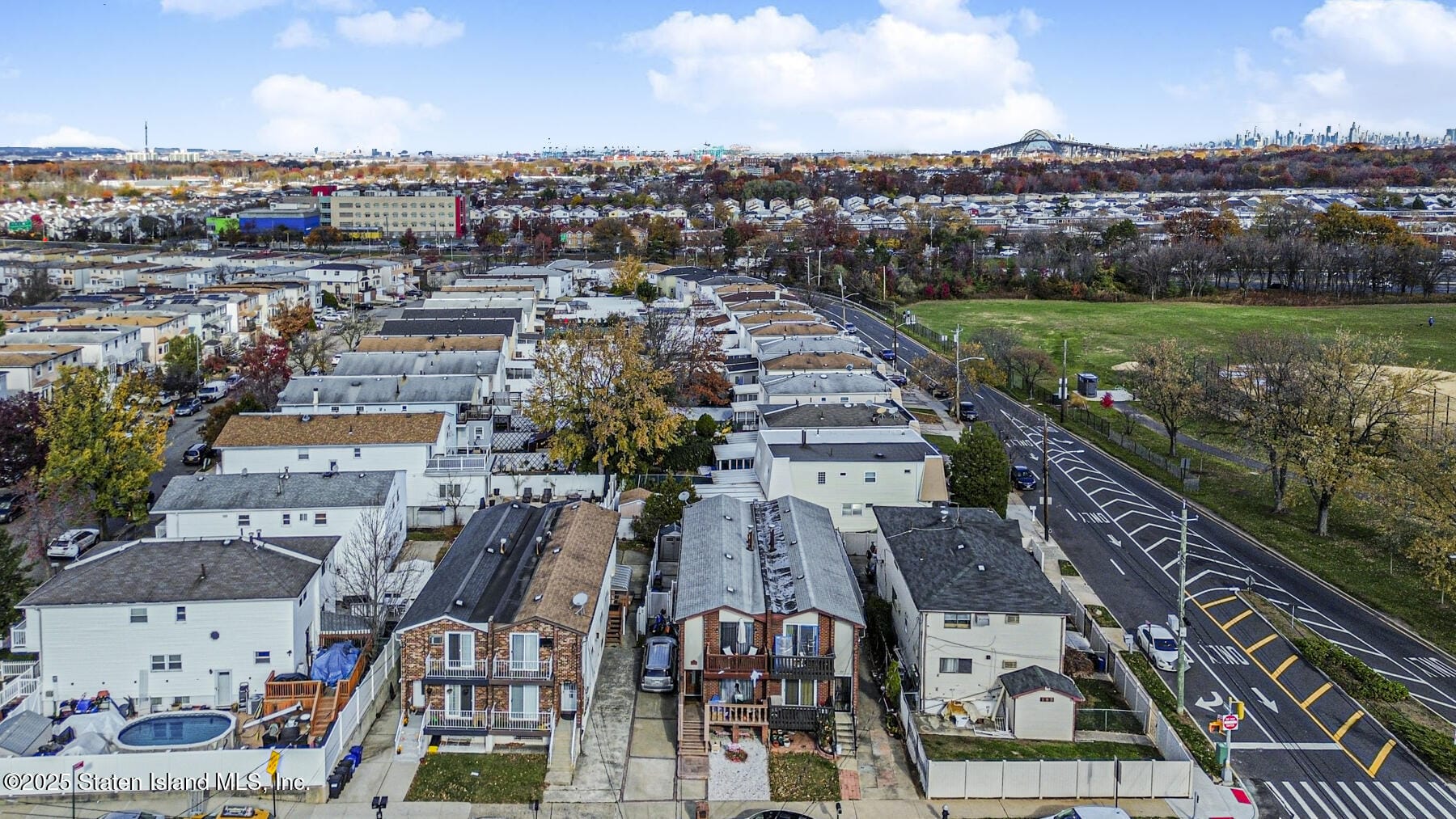 191 Lamberts Lane Image 3