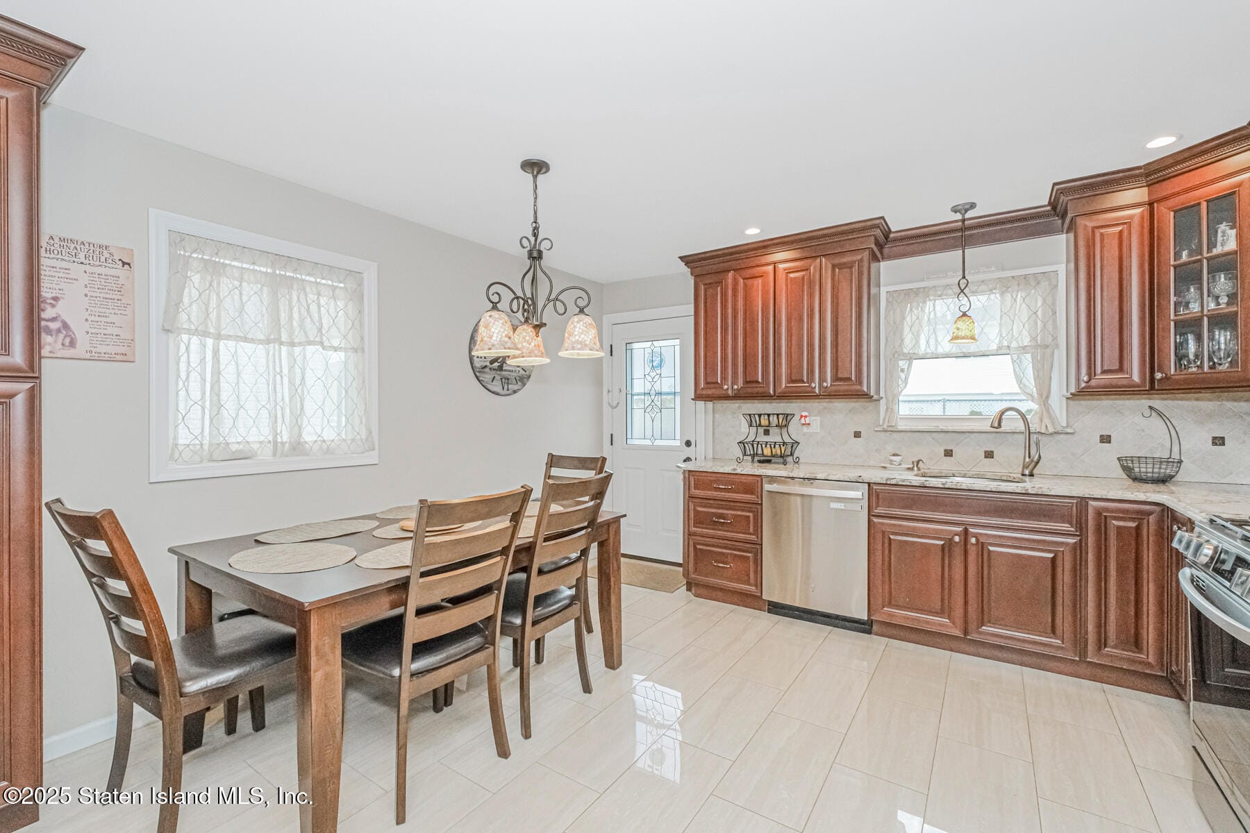 84 Winfield Street Image 4