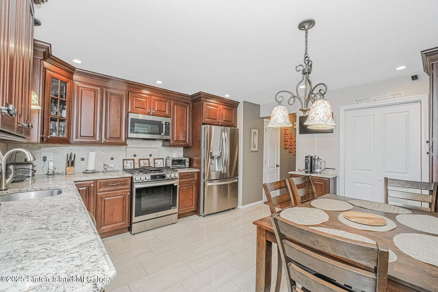 84 Winfield Street Image 5