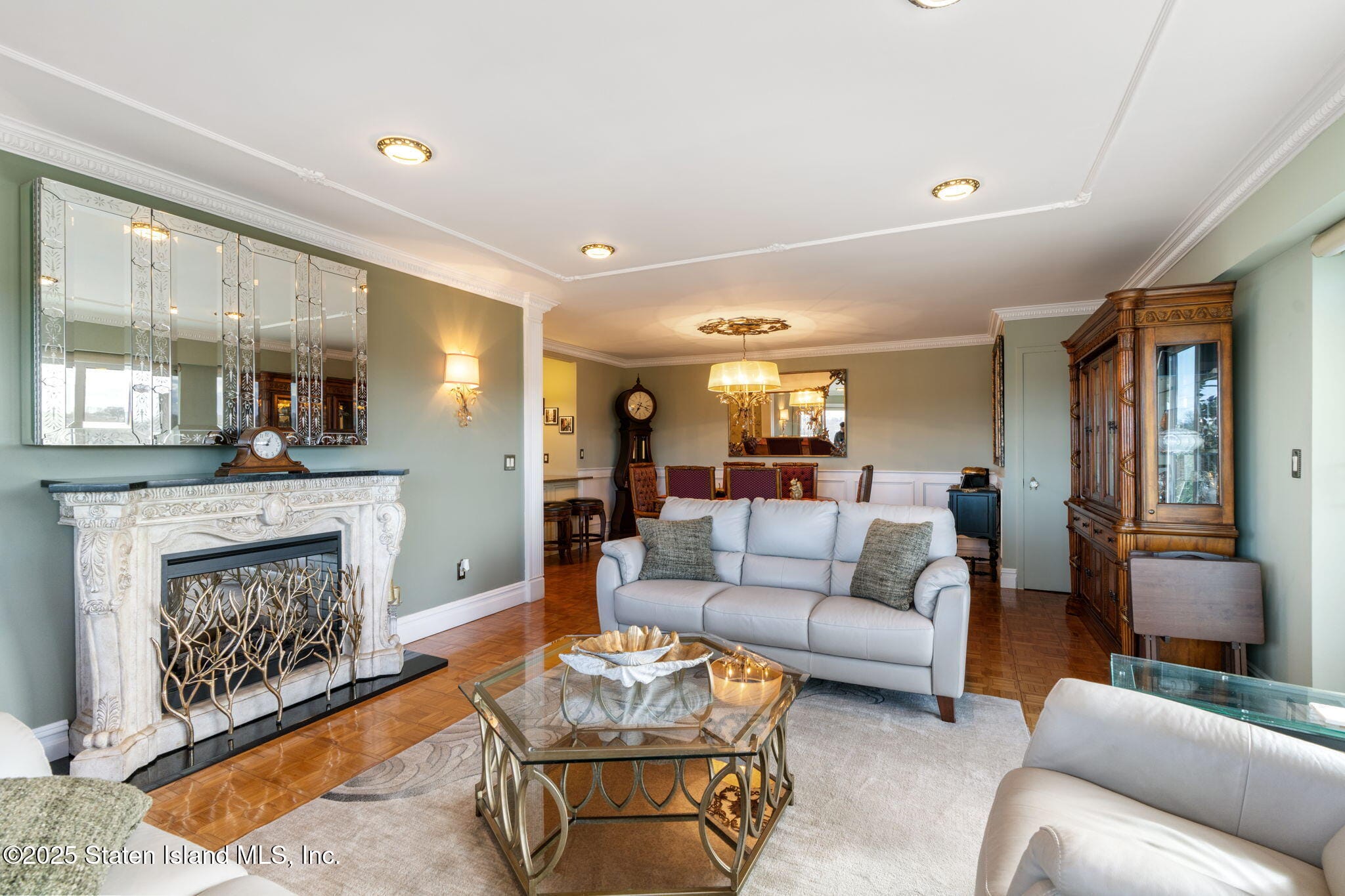 31 Hylan Boulevard 6d Image 5