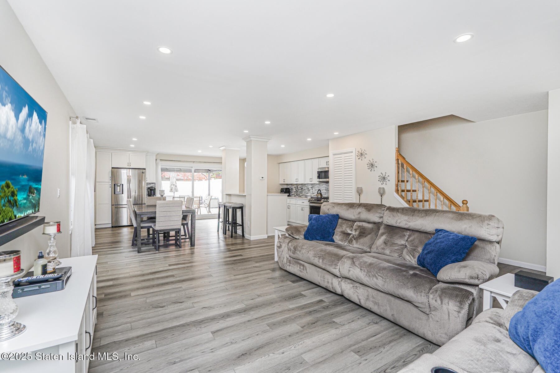 22 Charleston Avenue Image 4