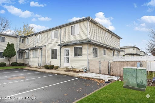 233 Mosel Avenue Image 2