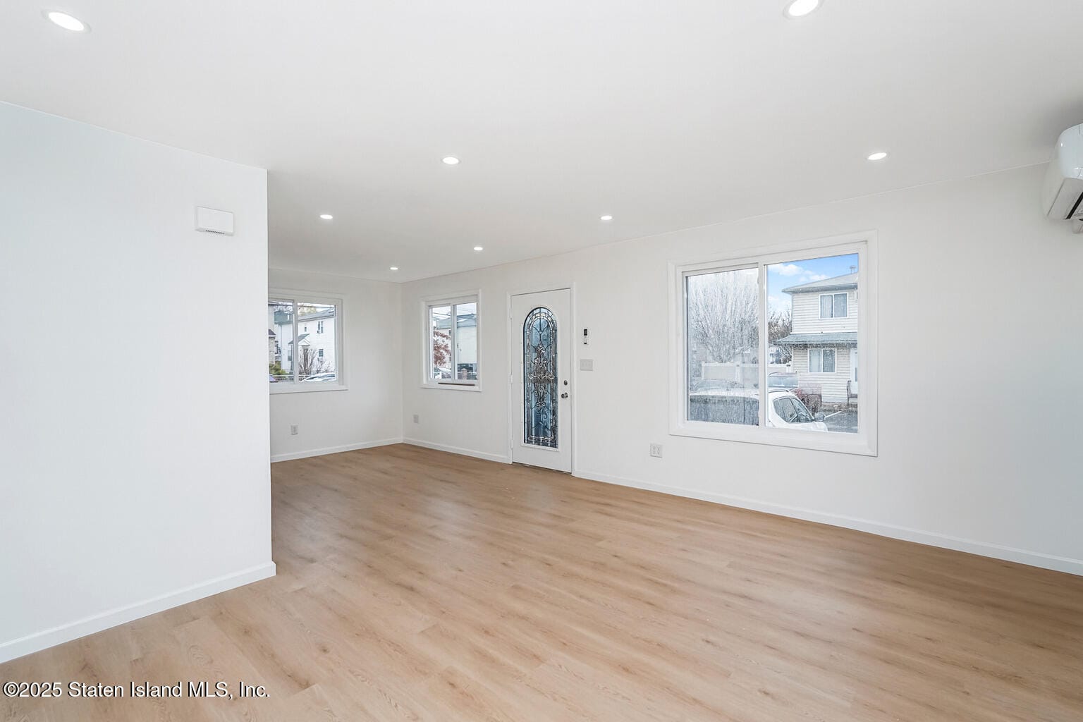 233 Mosel Avenue Image 4