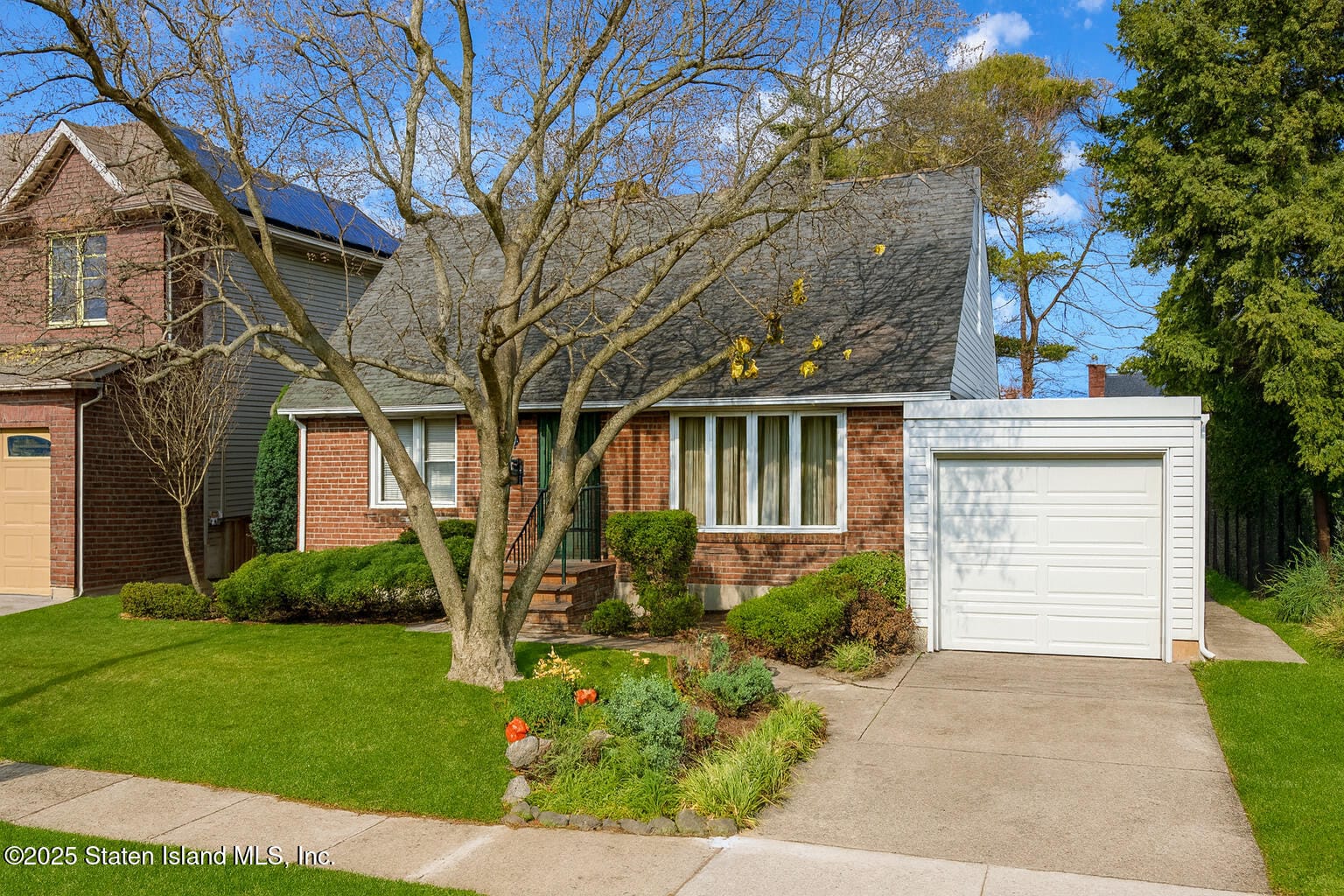 131 Lander Avenue Image 2