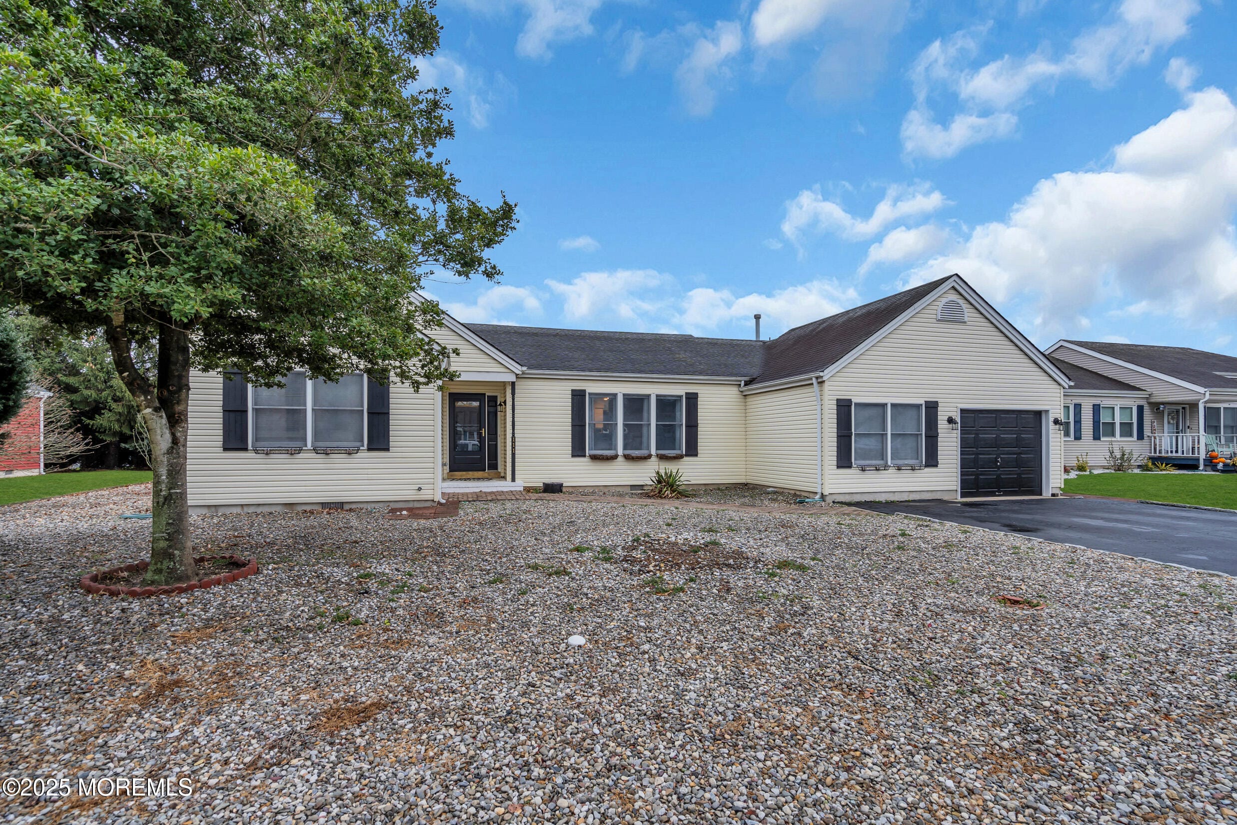 111 Greenwood Lane Image 4