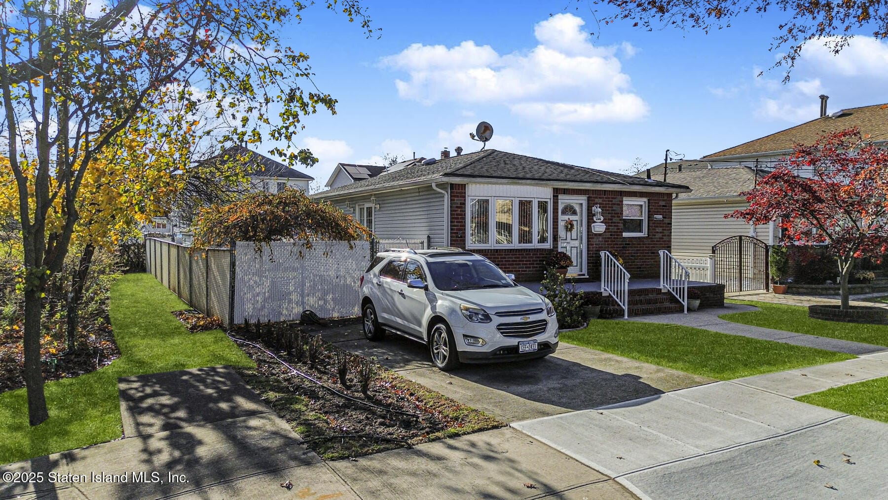 206 Benton Avenue Image 4