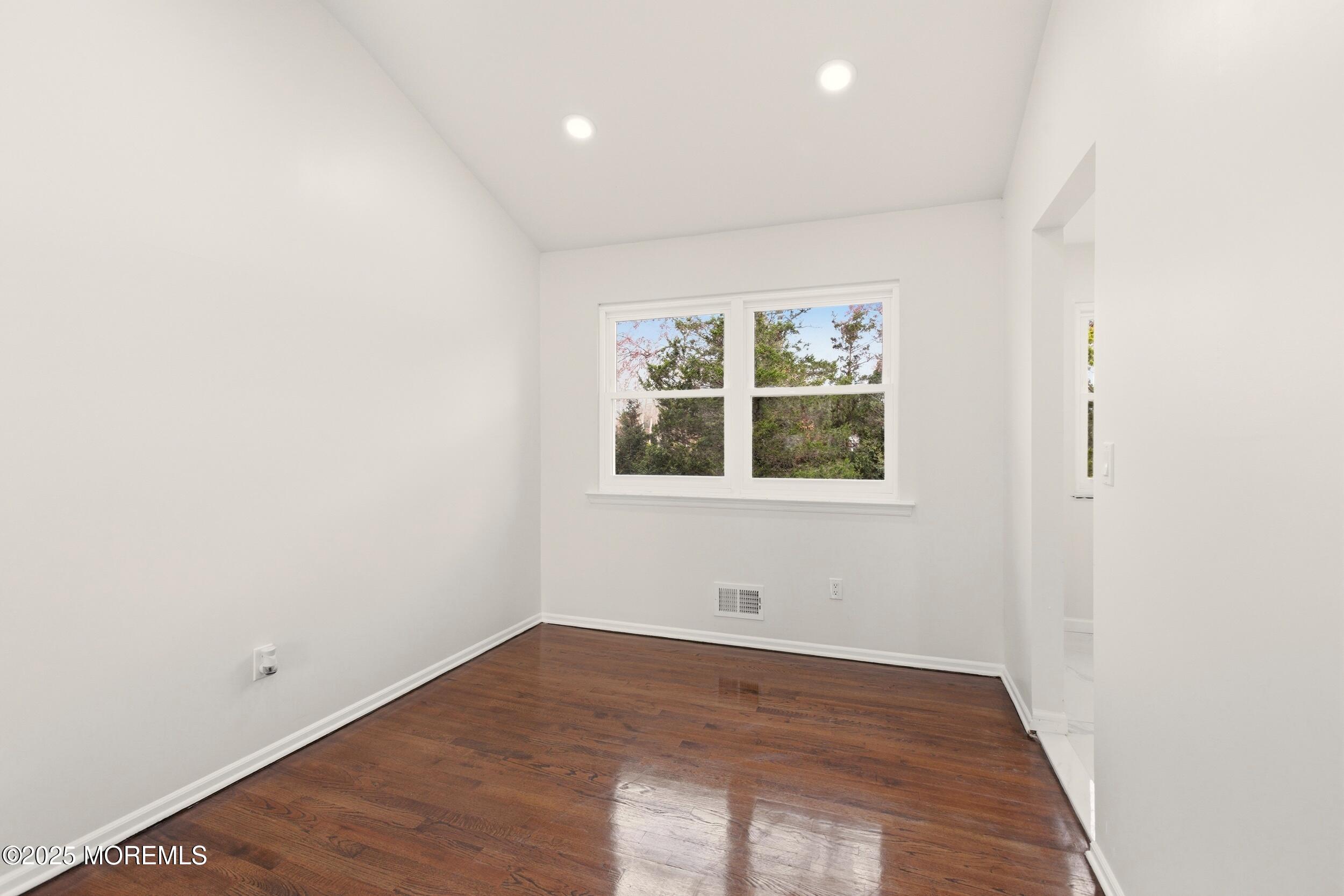 30 Russell Street, Toms River, NJ, 08753 image 33