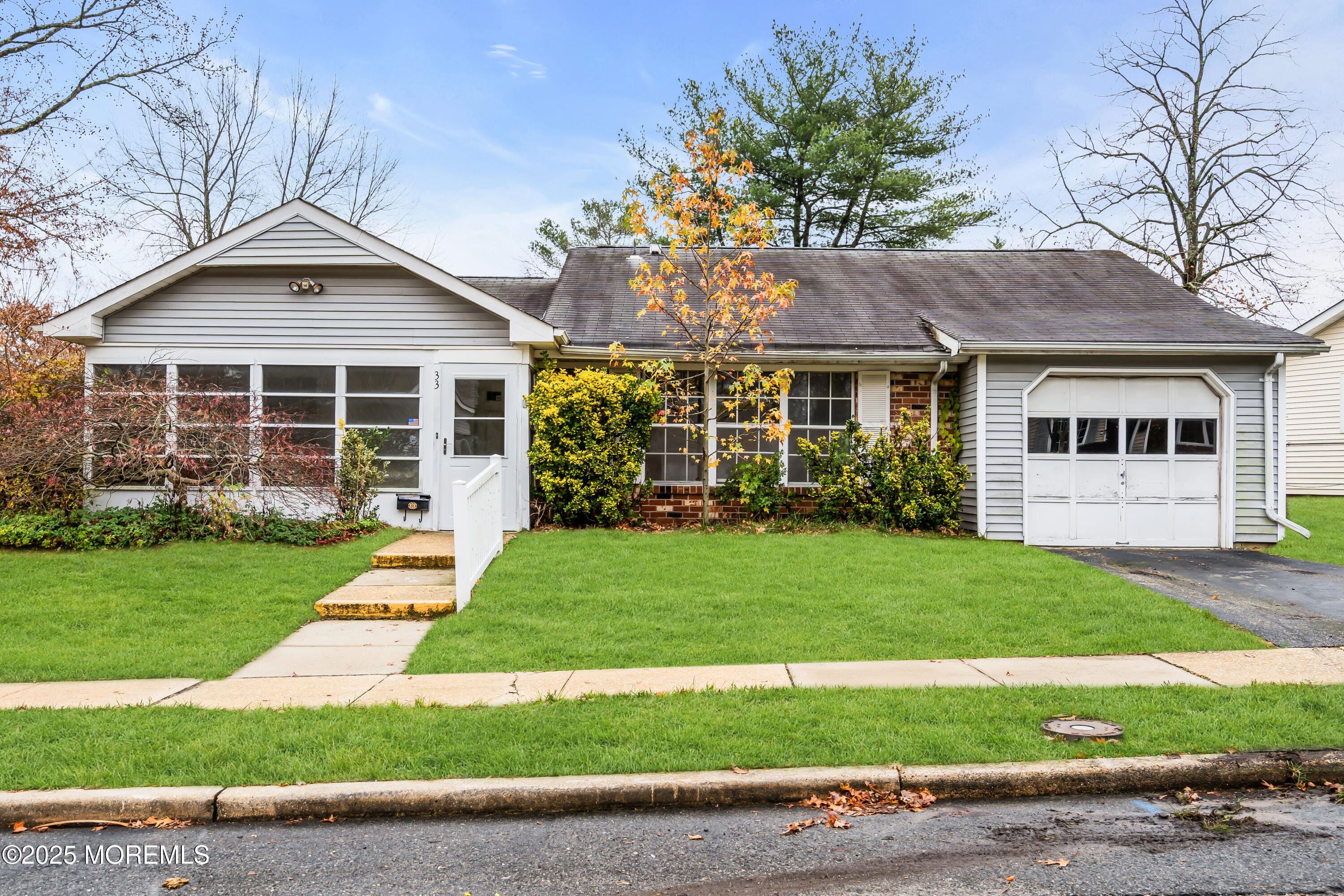 33 Poinsetta Court, Lakewood, NJ, 08701