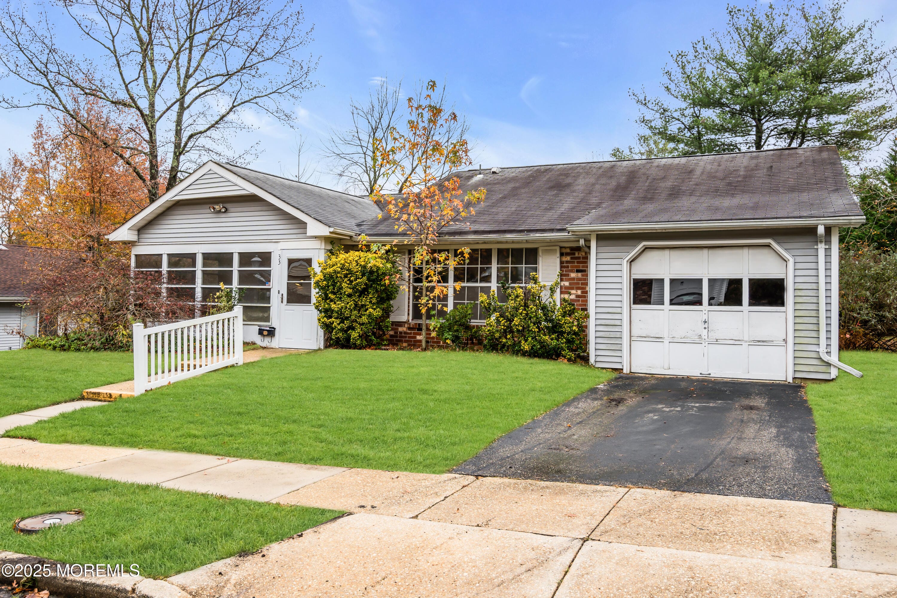 33 Poinsetta Court Image 4