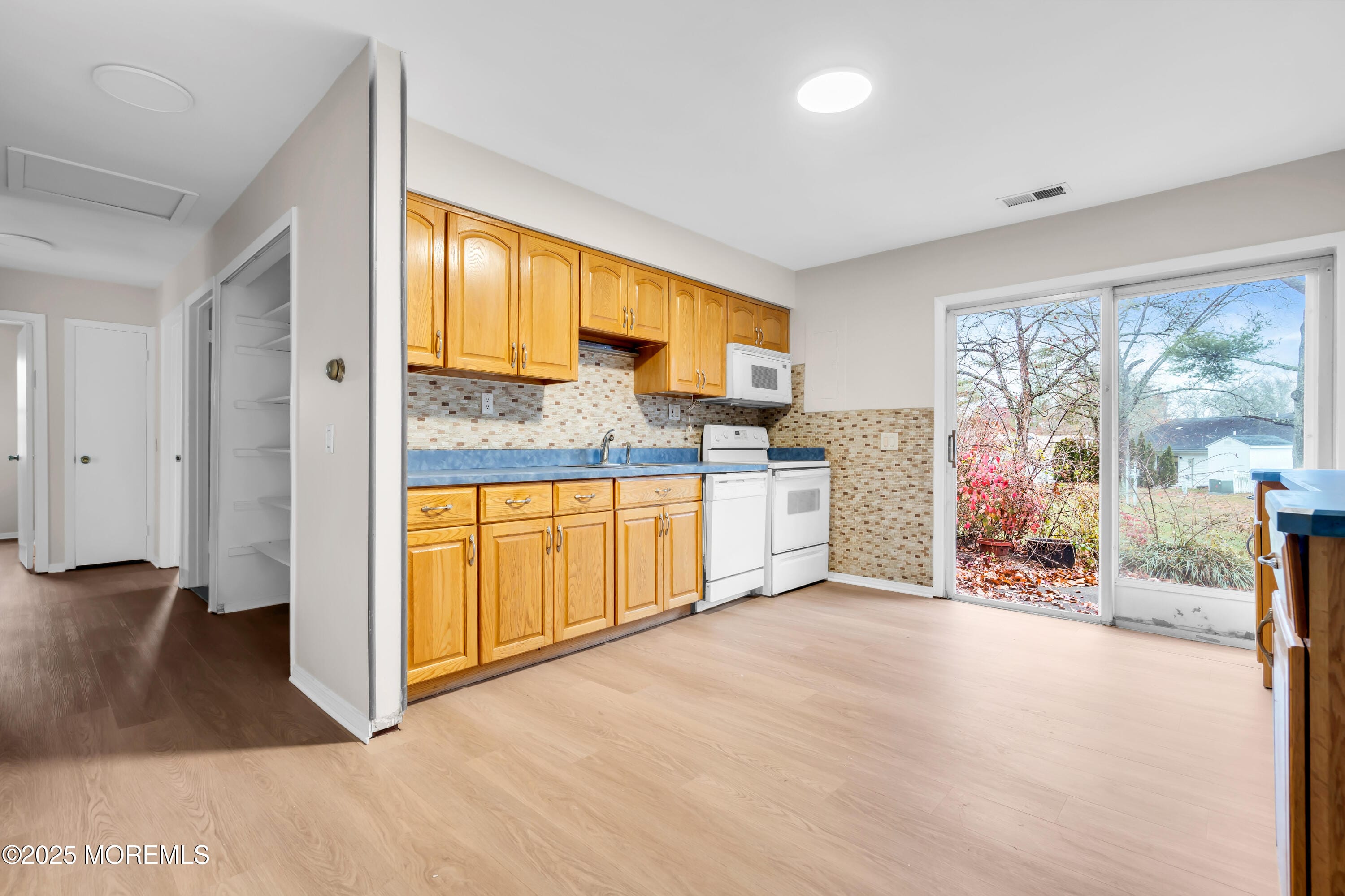 33 Poinsetta Court, Lakewood, NJ, 08701 image 15