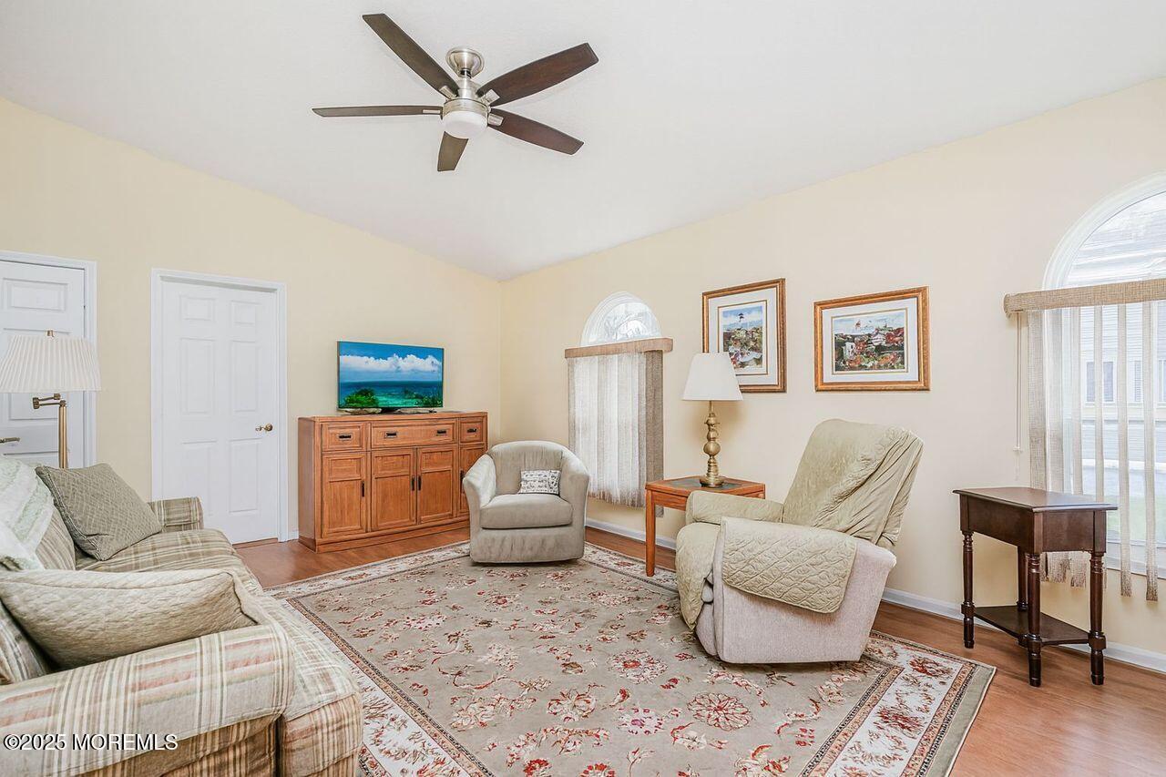 35 Ivy Ridge Close Image 3