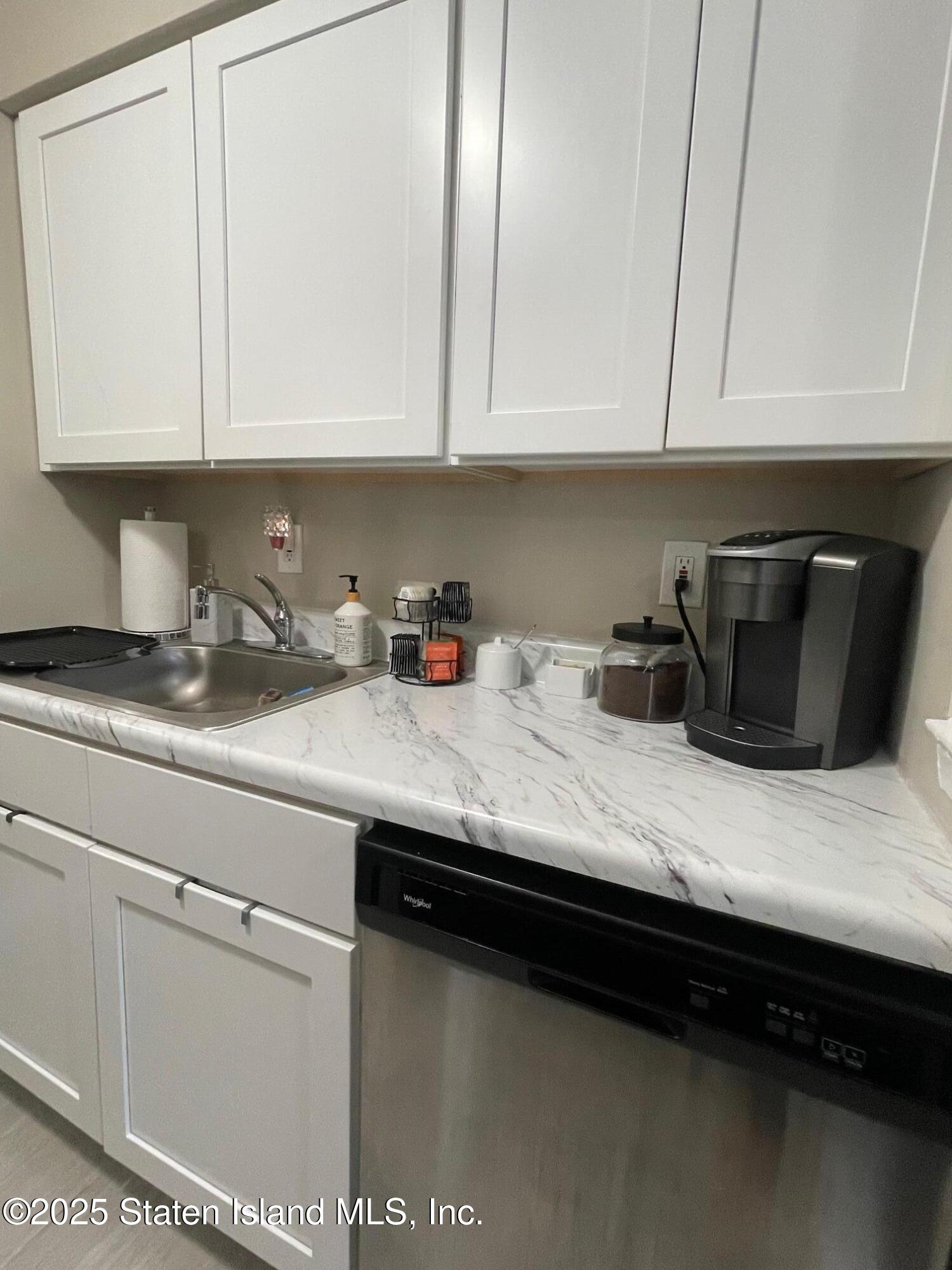 392 Maryland Avenue 2b, Staten Island, NY, 10305 image 6