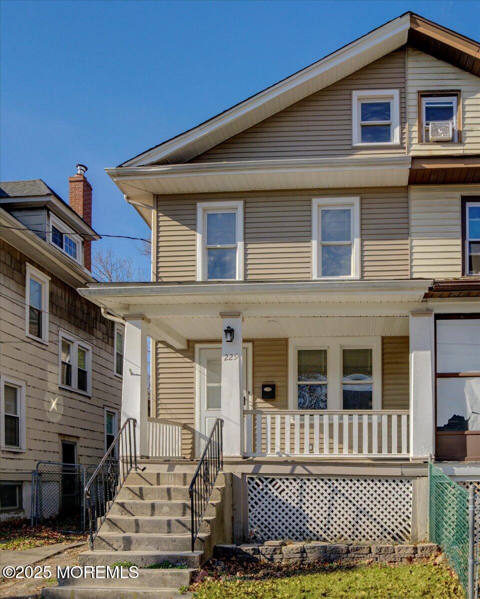 229 Elm Avenue Image 4