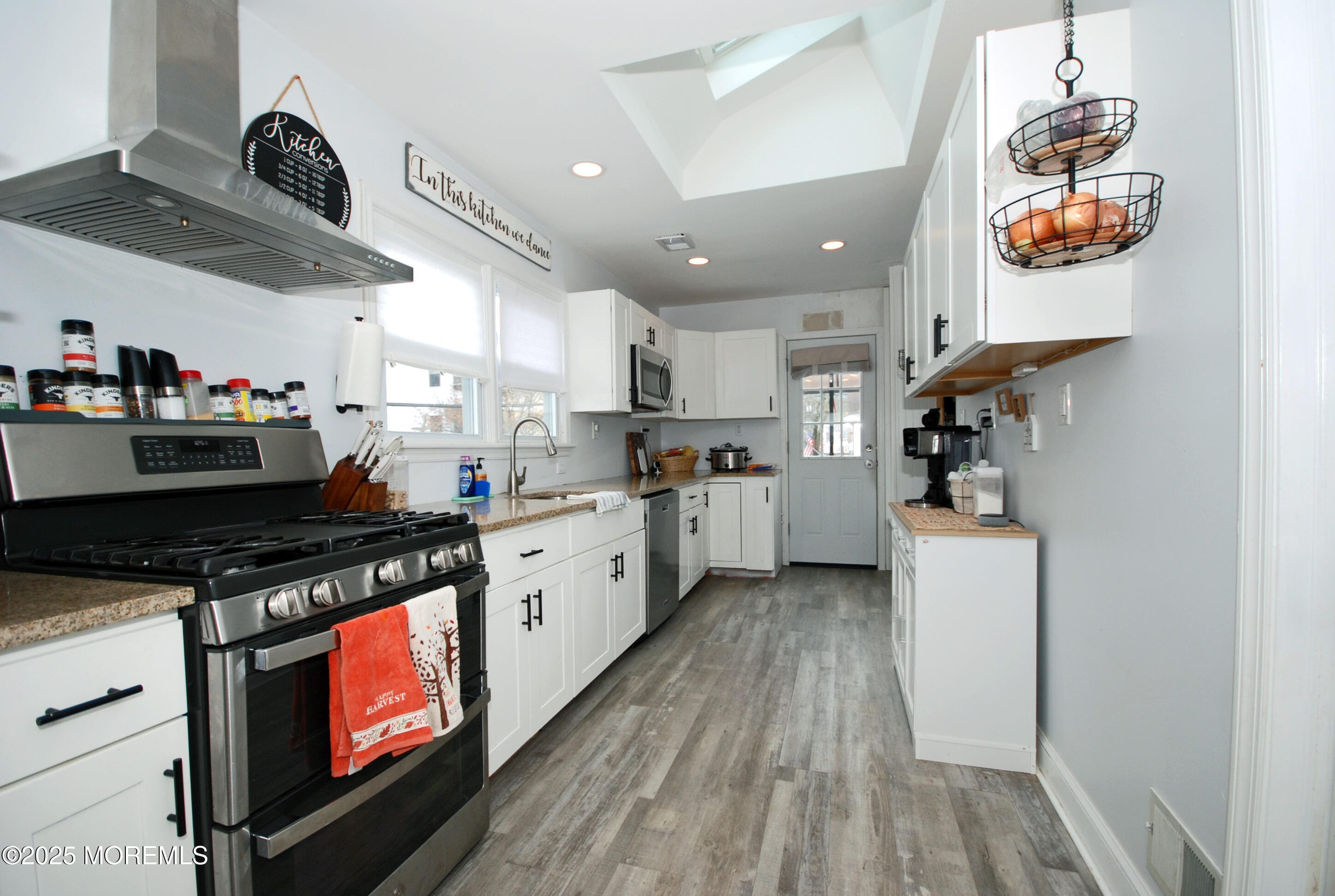 25 Beach Boulevard, Highlands, NJ, 07732 image 12