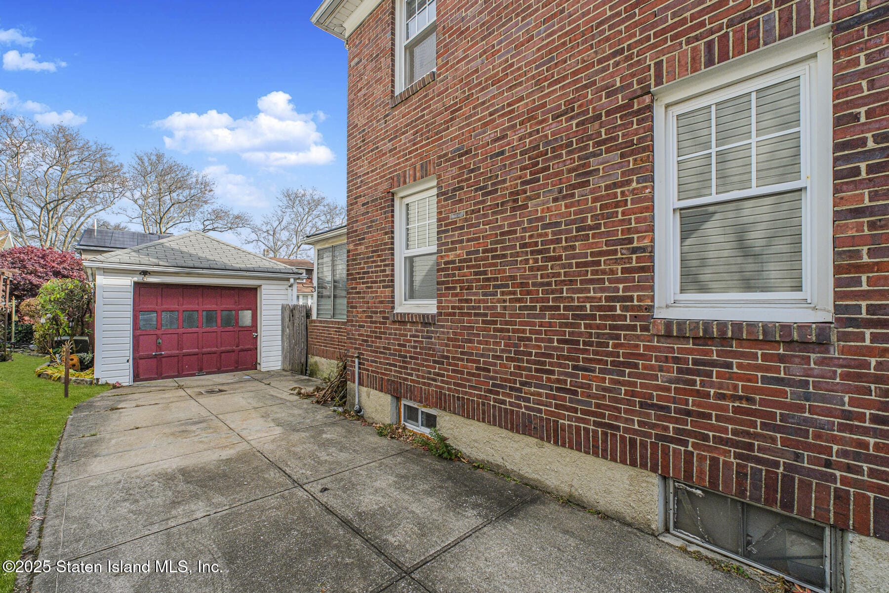 297 Otis Avenue Image 4