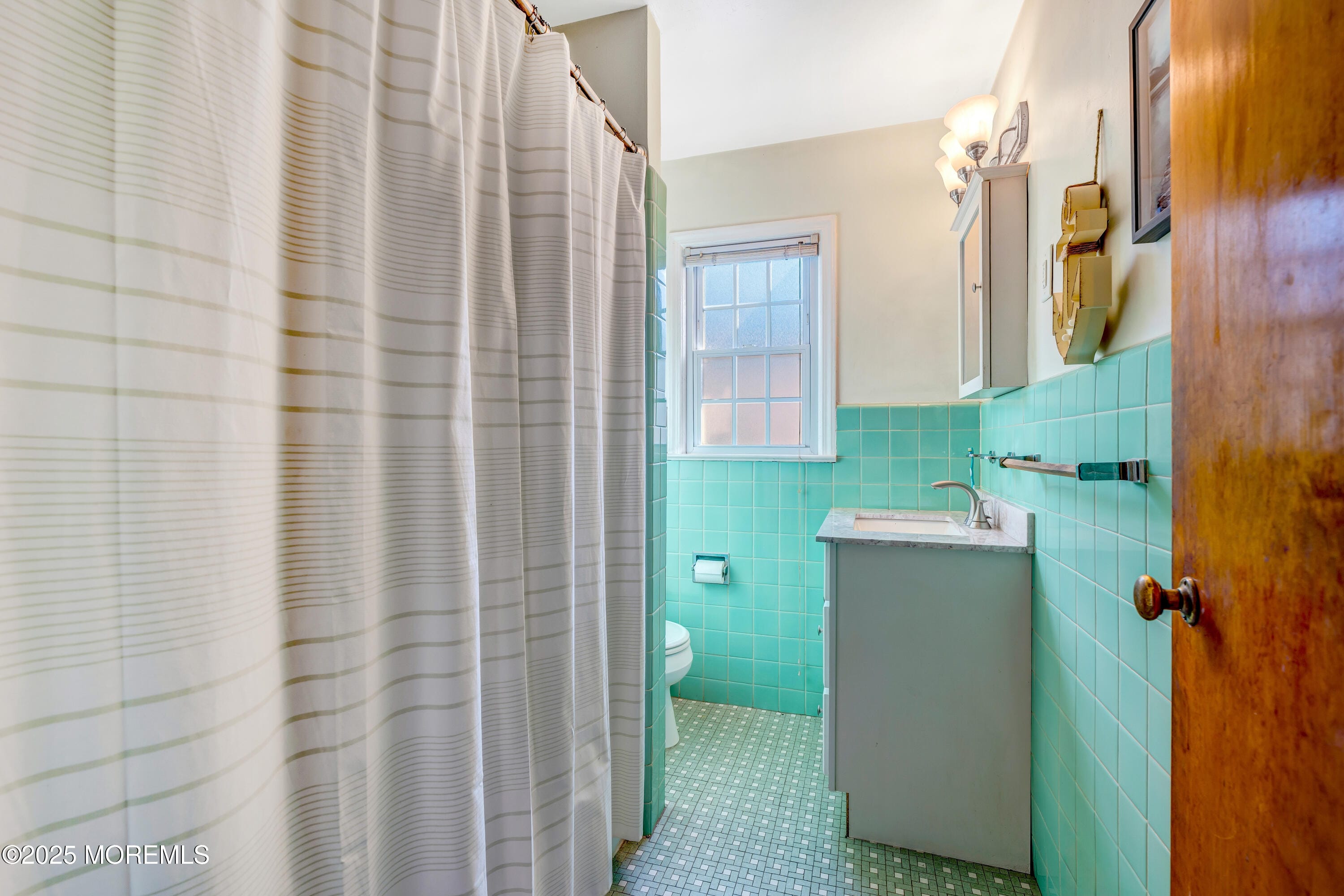 67 Victoria Place, Red Bank, NJ, 07701 image 16