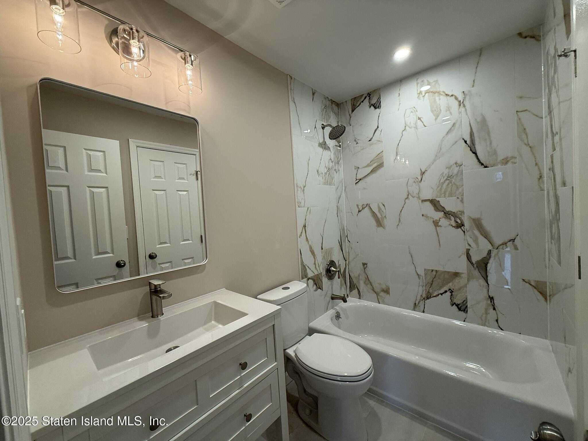 189 Pond Way A, Staten Island, NY, 10303 image 7