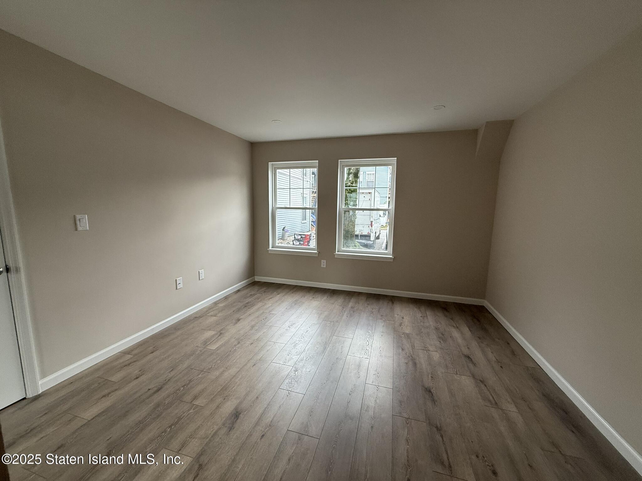 189 Pond Way A, Staten Island, NY, 10303 image 9