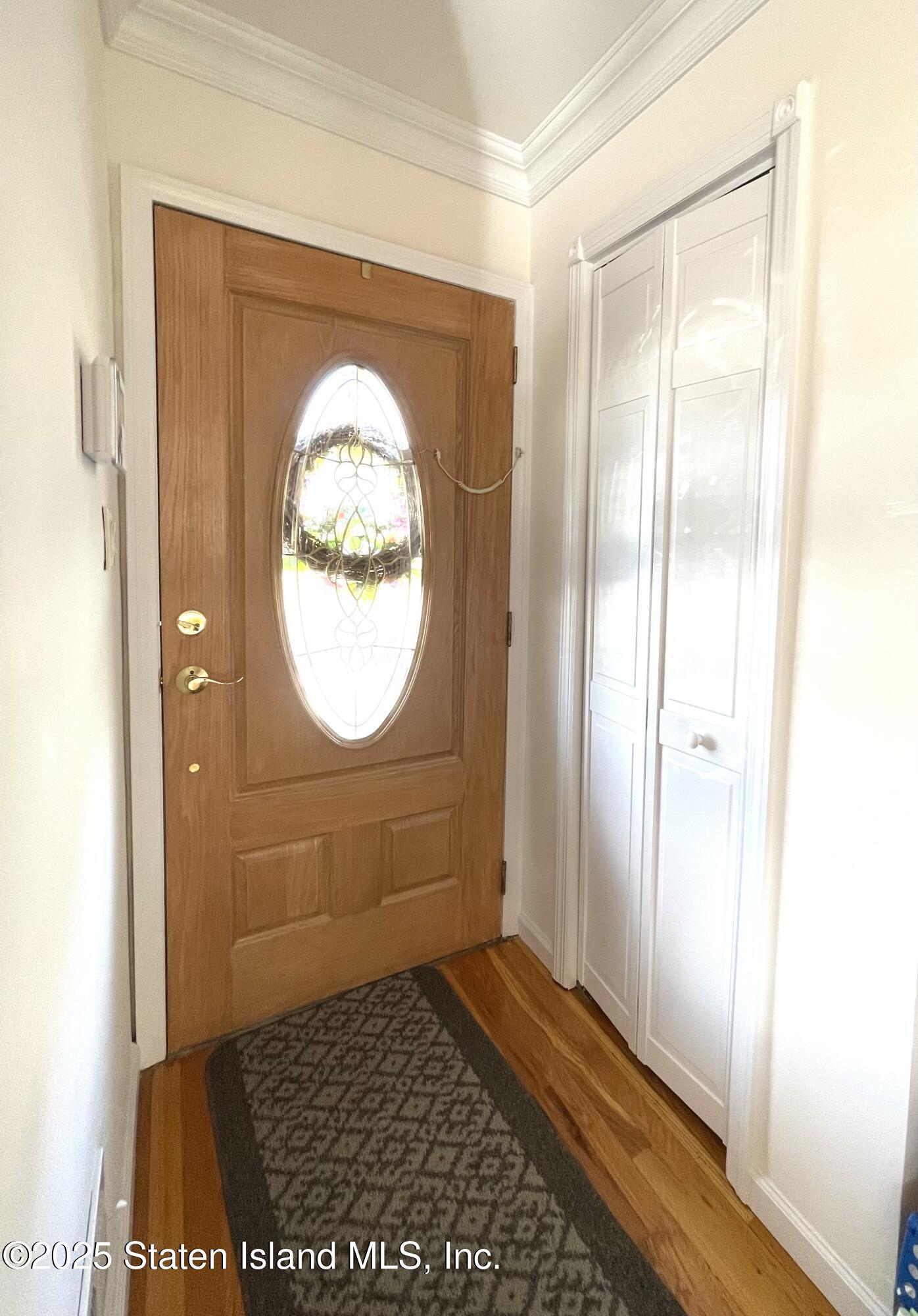 10 Token Street Image 3