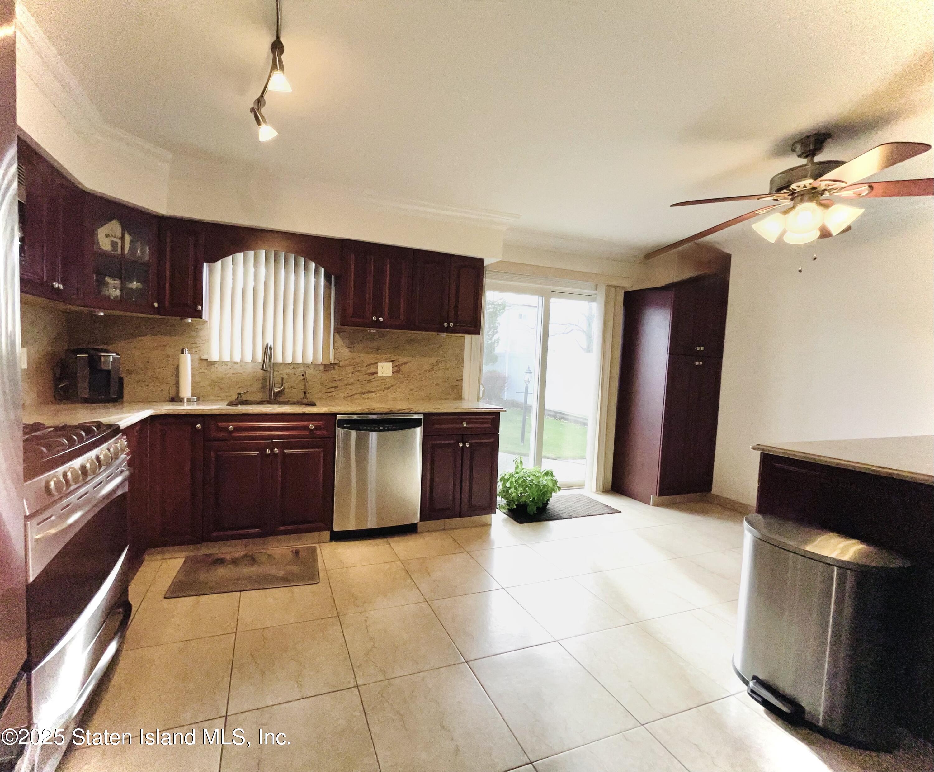 10 Token Street, Staten Island, NY, 10312 image 11