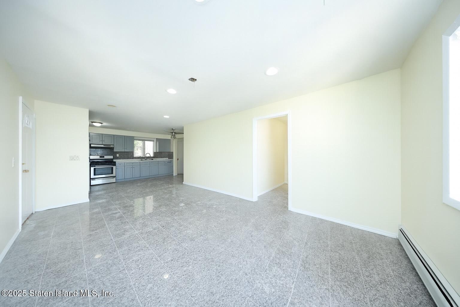 4664 Amboy Road, Staten Island, NY, 10312 image 9