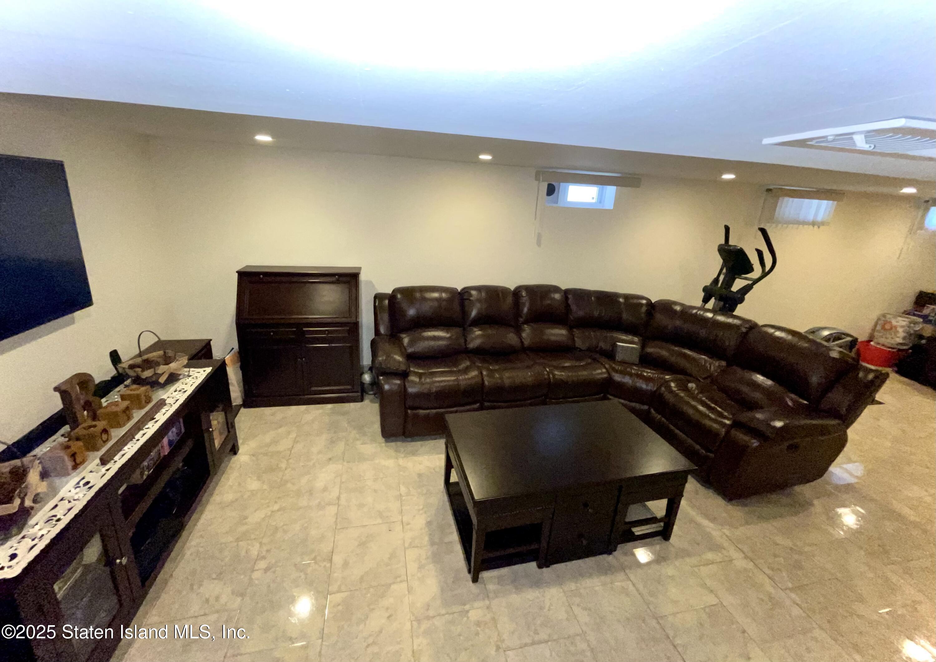 10 Token Street, Staten Island, NY, 10312 image 35