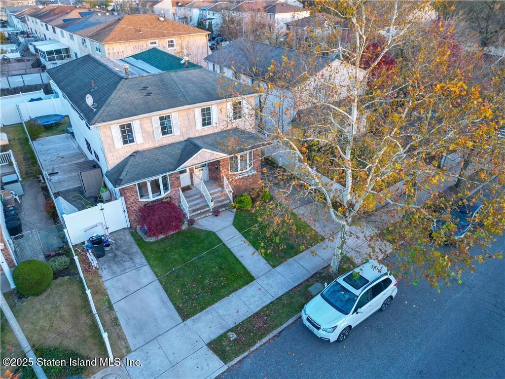 969 Armstrong Avenue Image 3