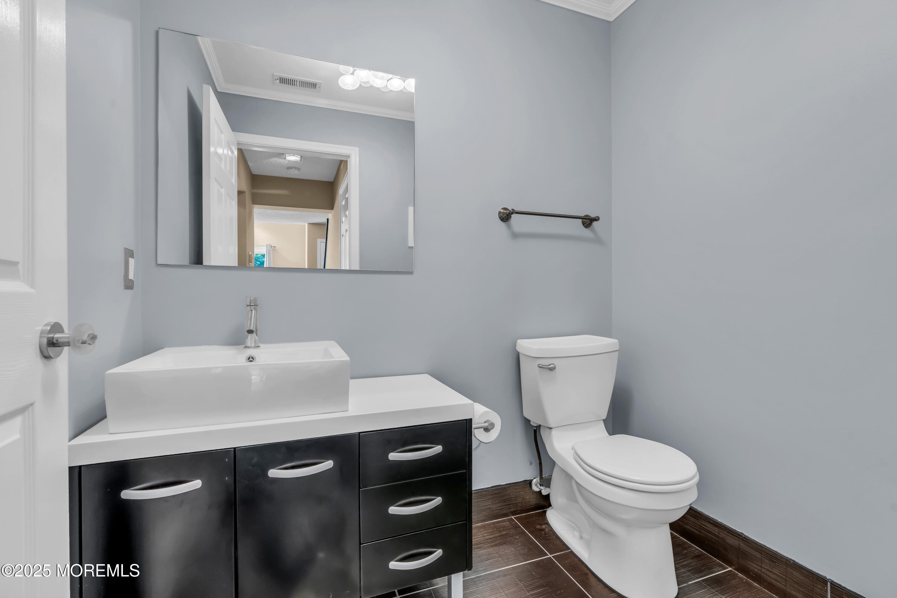 51 Phoenix Court, Tinton Falls, NJ, 07712 image 16