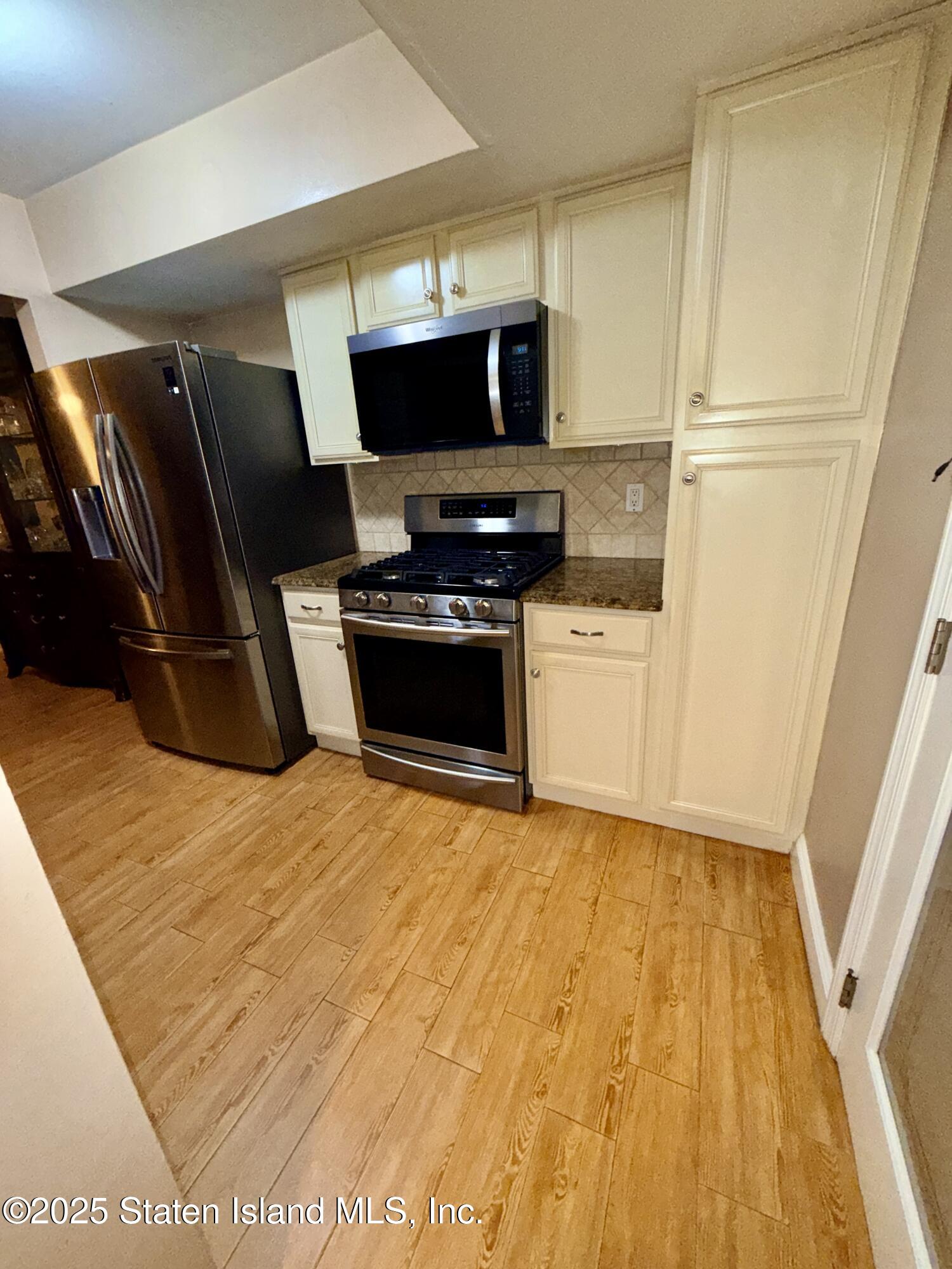 1446 Forest Hill Road 4, Staten Island, NY, 10314 image 9