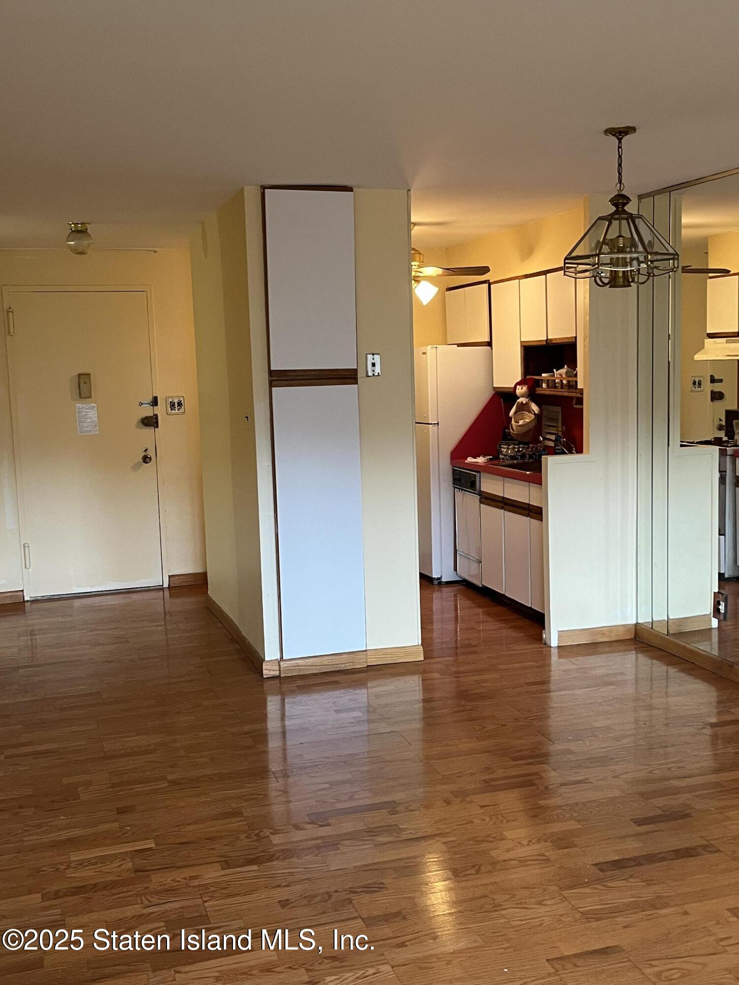 1000 Clove Road 4-P, Staten Island, NY, 10301 image 13