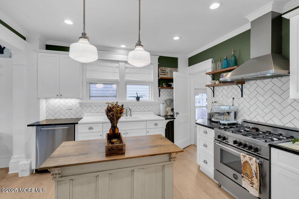 800 Grove Street Image 3