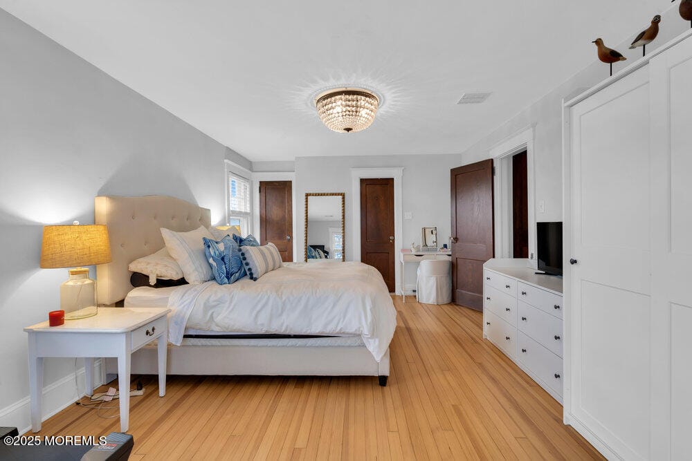 800 Grove Street Image 4