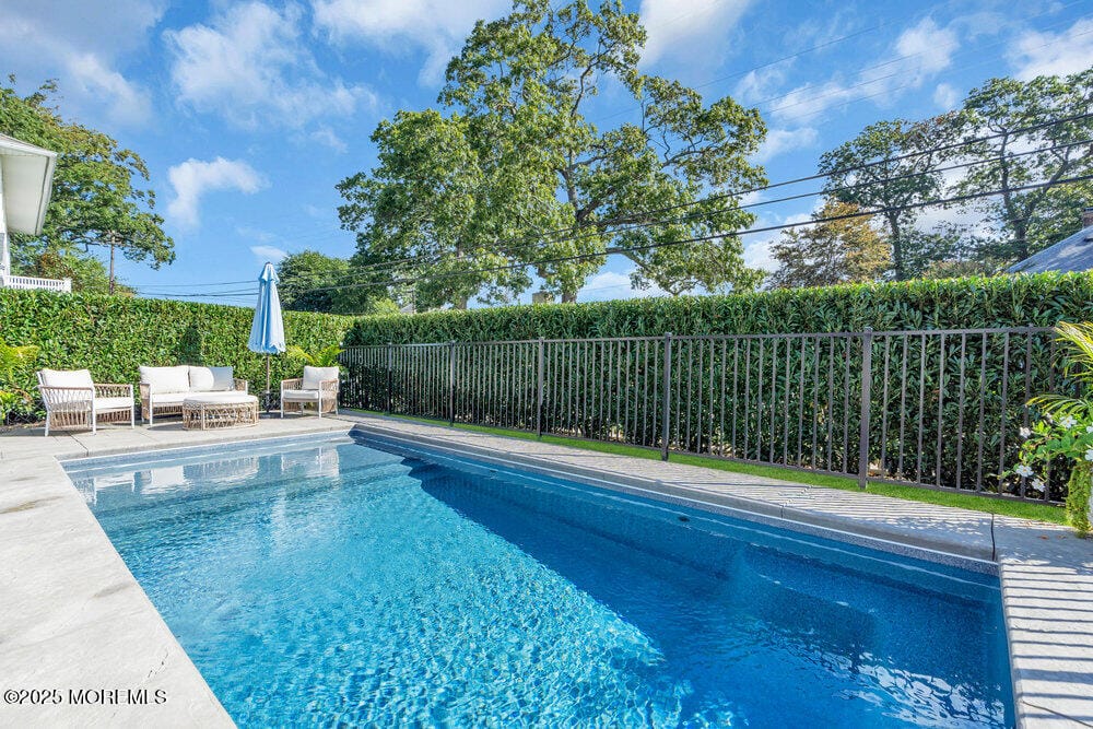 800 Grove Street Image 5