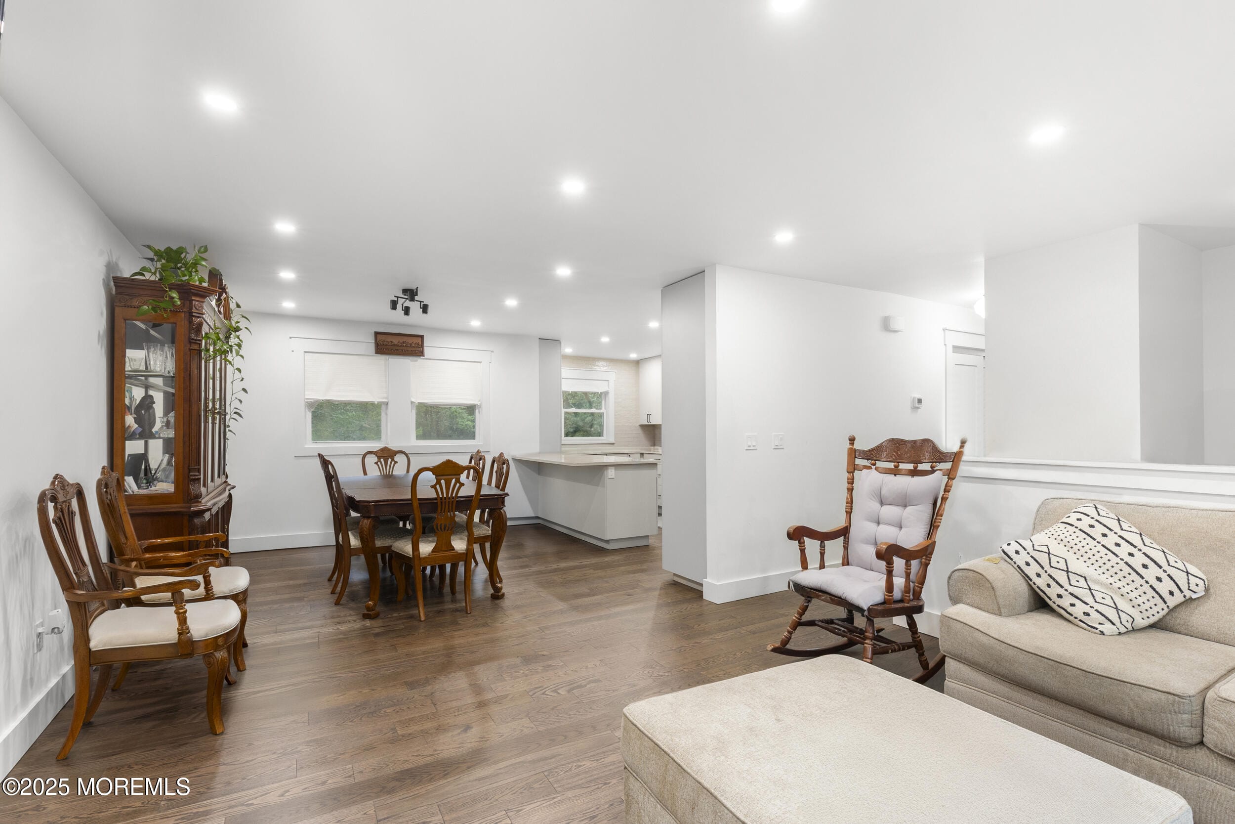 741 Lakehurst Avenue Image 4