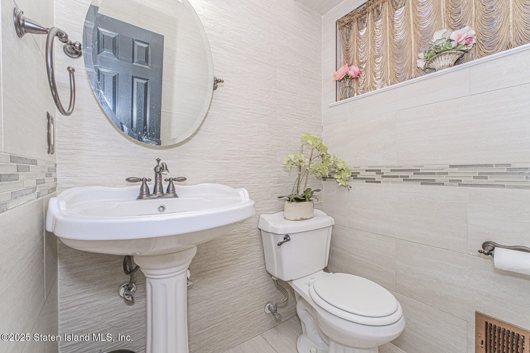 122 Clay Pit Road, Staten Island, NY, 10309 image 11