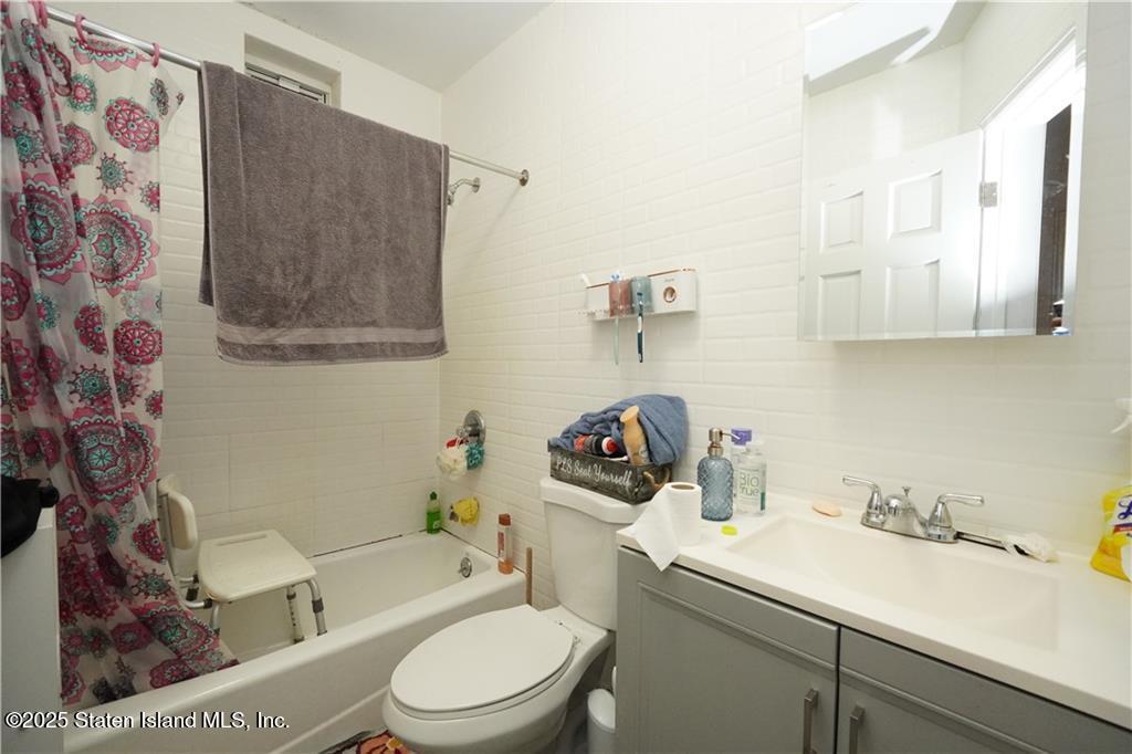 1941 Cropsey Avenue Image 3