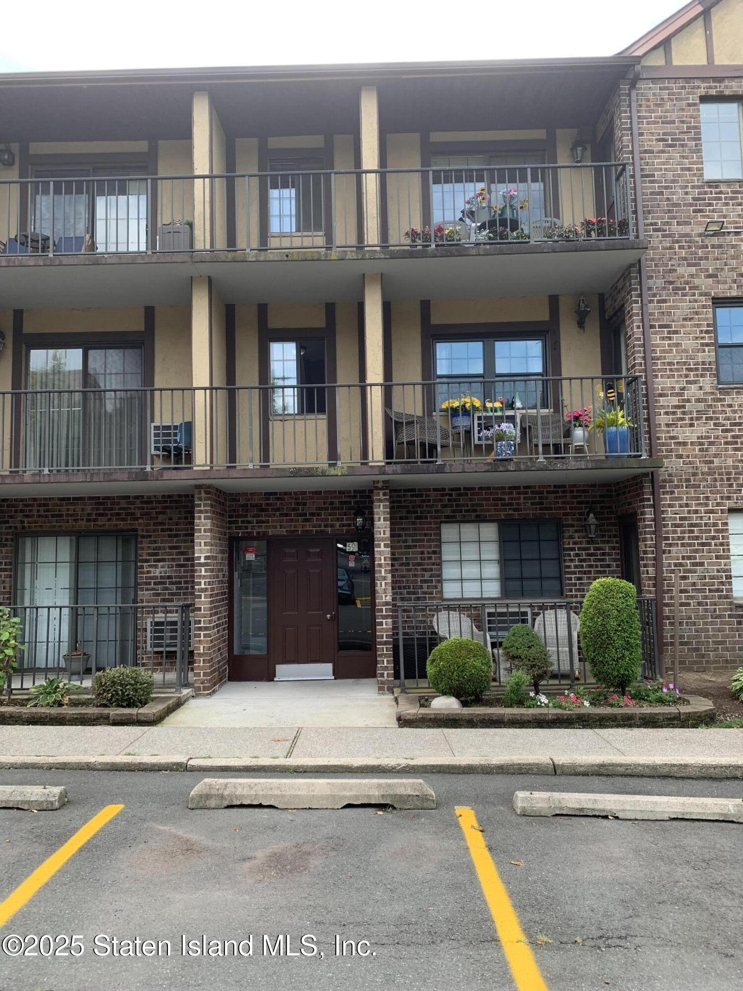 50 Donna Court 5, Staten Island, NY, 10314