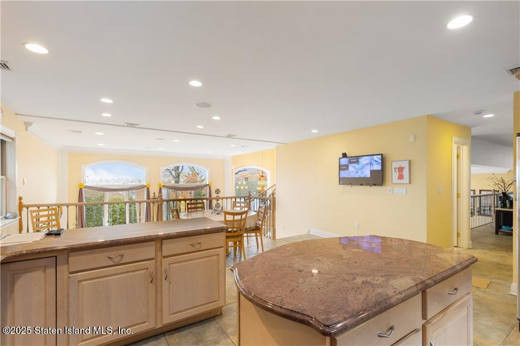 16 Diana Trail, Staten Island, NY, 10304 image 17